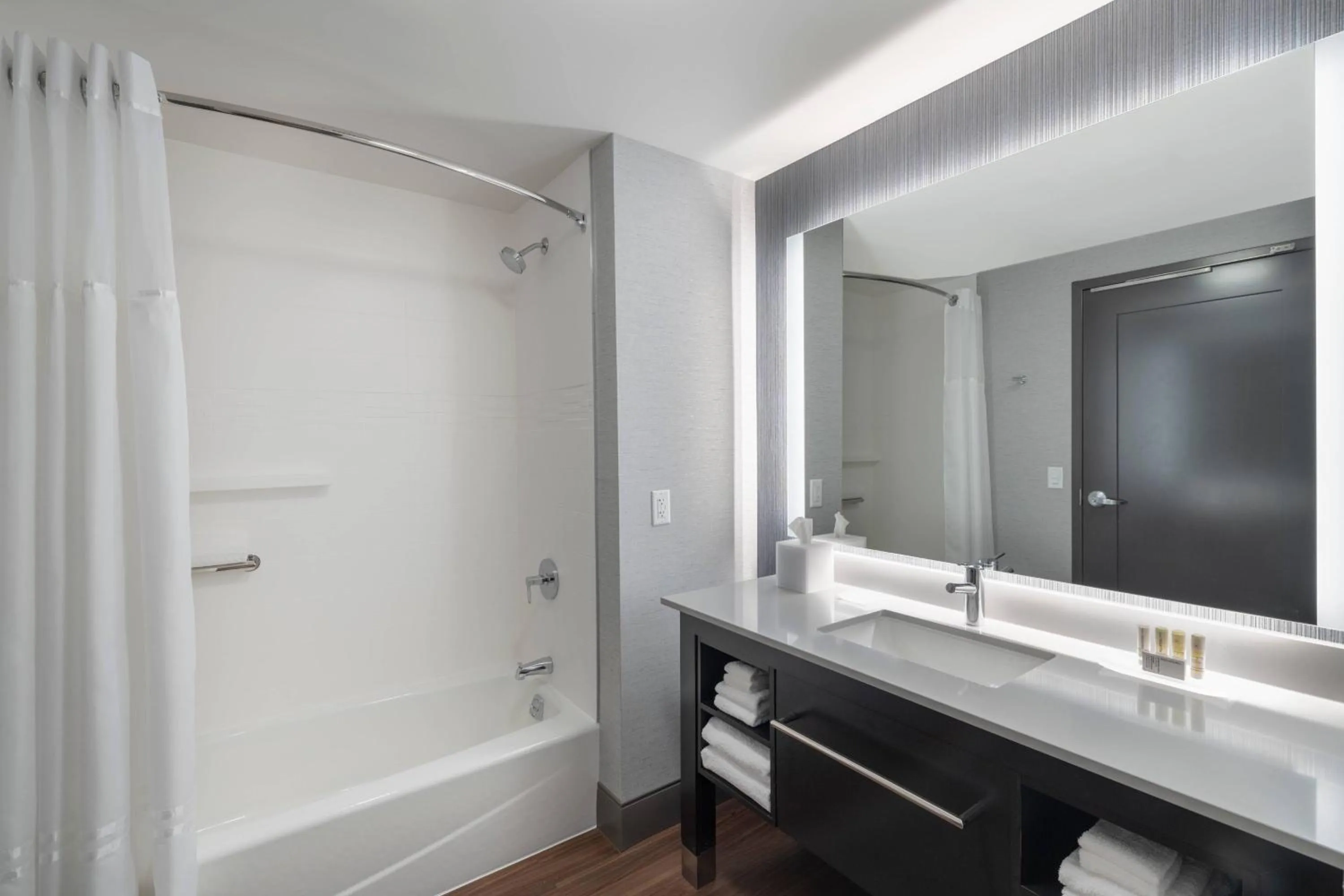 Bathroom in Residence Inn by Marriott Manchester Downtown