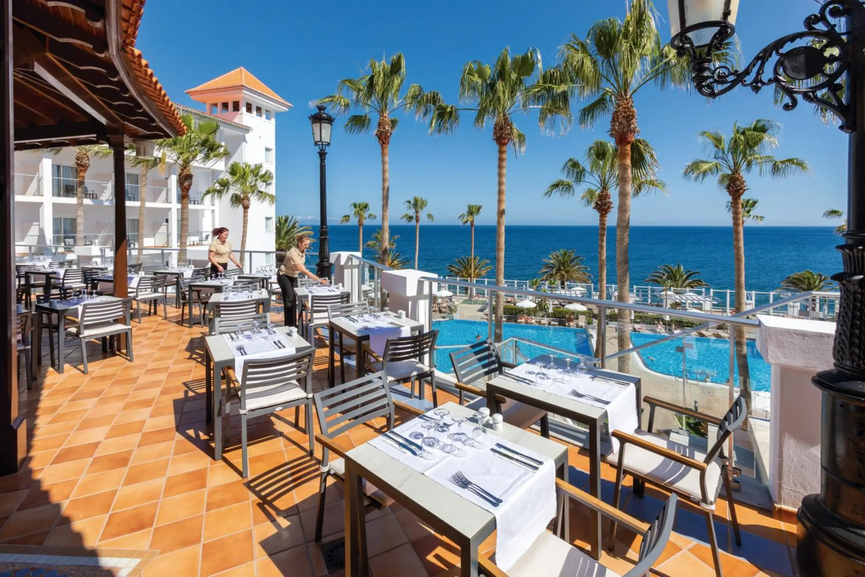 Restaurant/places to eat in Hotel Riu Madeira - All Inclusive Restaurant/places to eat in Hotel Riu Madeira - All Inclusive