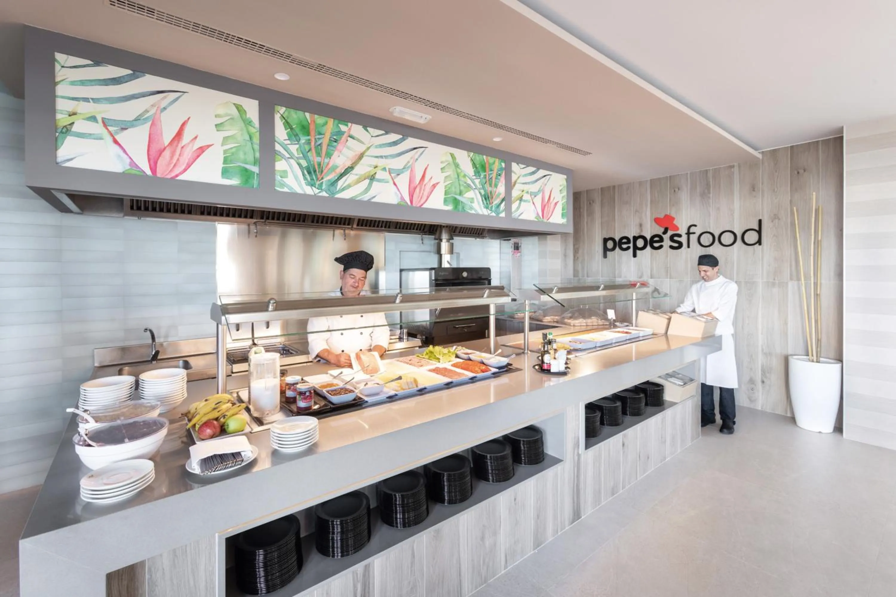 Lounge or bar in Hotel Riu Madeira - All Inclusive