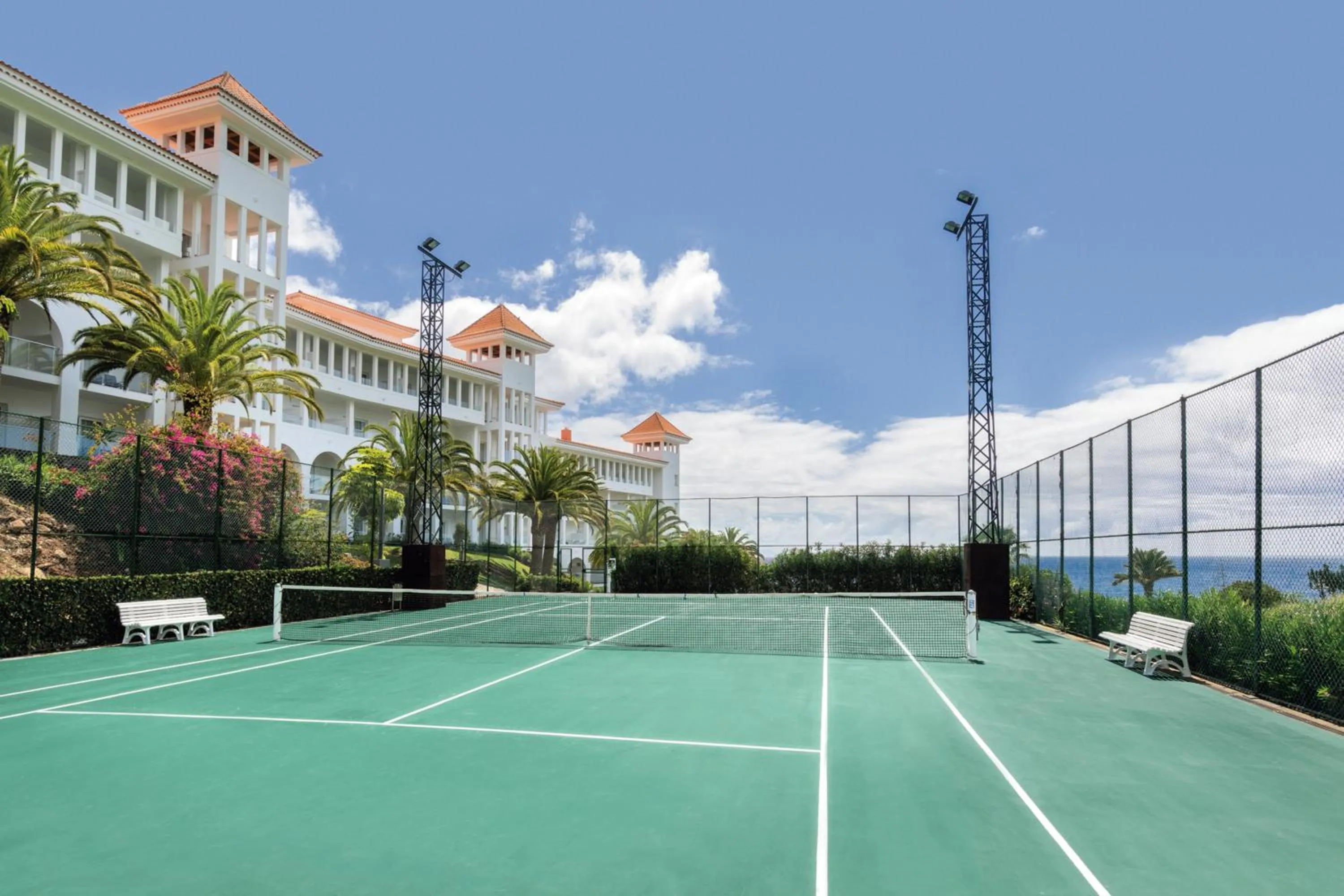 Tennis court in Hotel Riu Madeira - All Inclusive