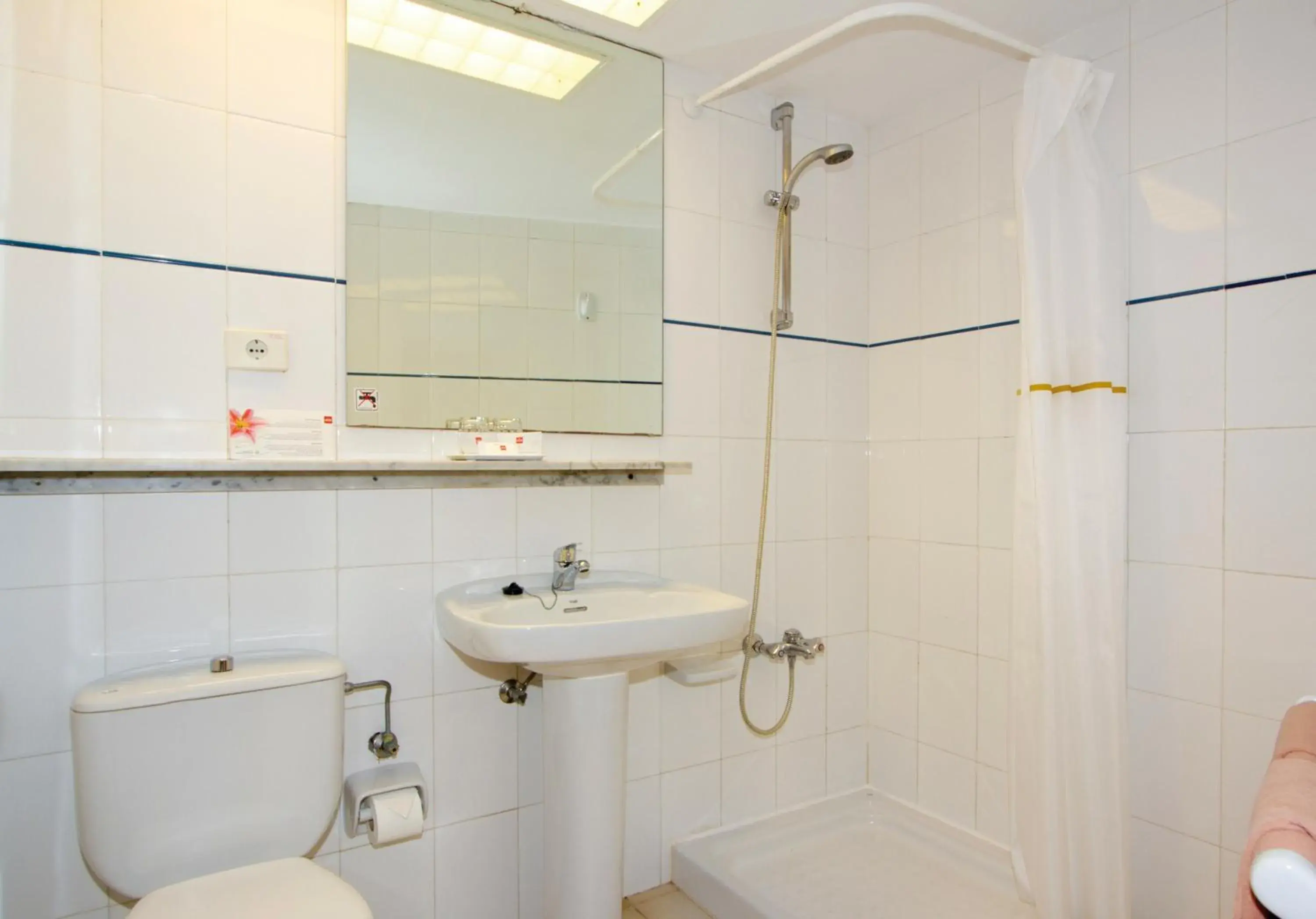 Single Room - single occupancy in Hotel Riu Oliva Beach Resort - All Inclusive Single Room - single occupancy in Hotel Riu Oliva Beach Resort - All Inclusive