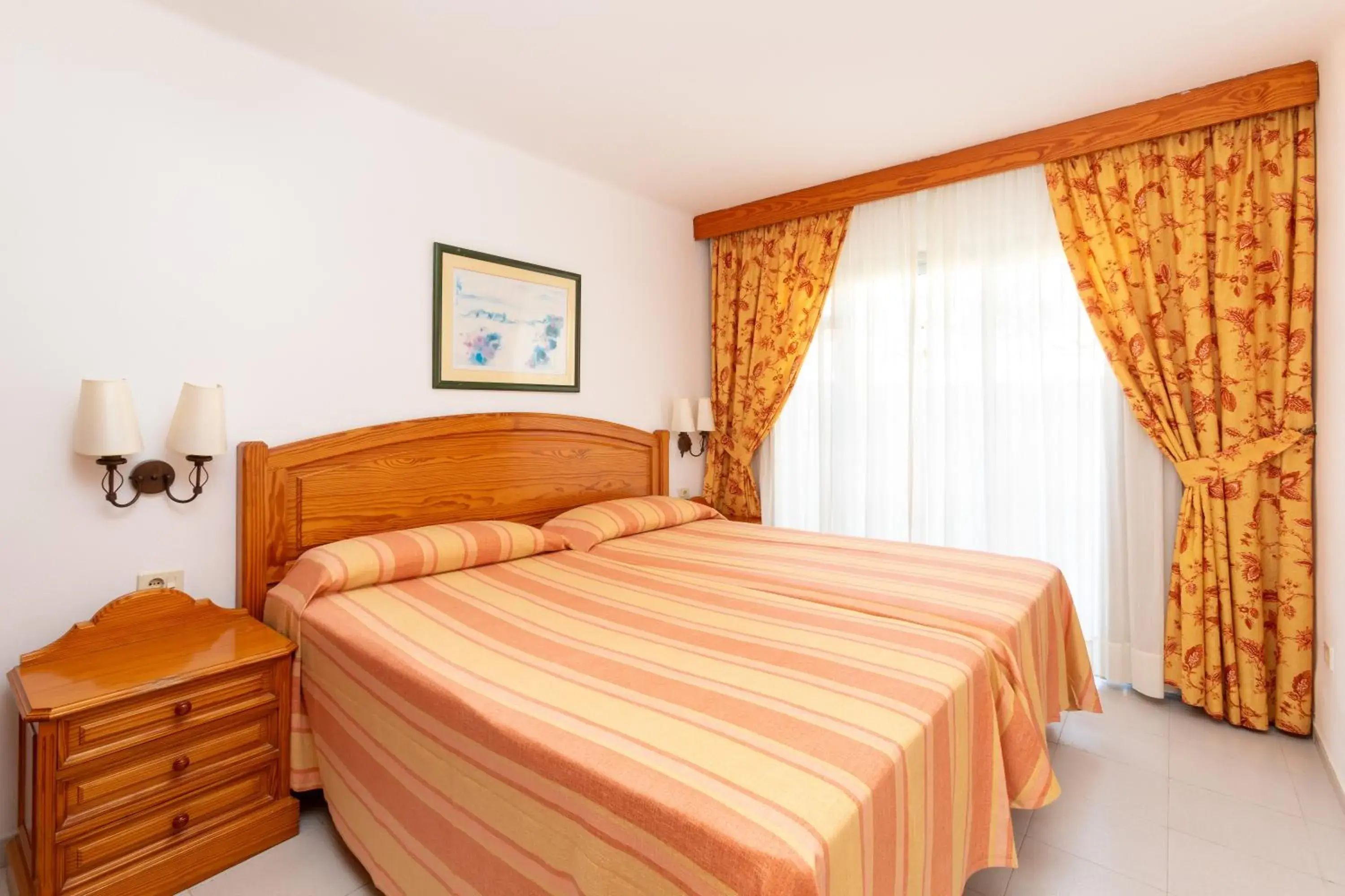 Bedroom, Bed in Hotel Riu Oliva Beach Resort - All Inclusive Bedroom, Bed in Hotel Riu Oliva Beach Resort - All Inclusive