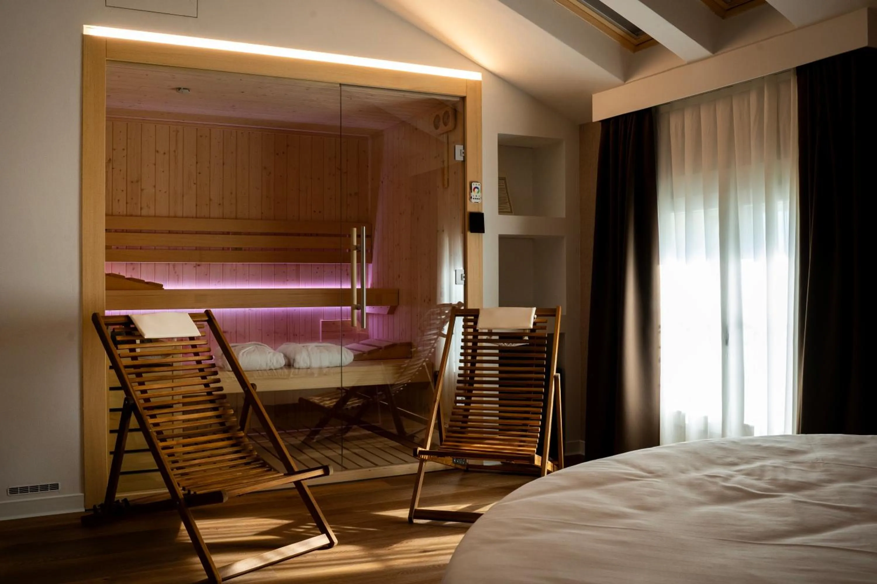Sauna, Bed in Hotel Villa I Pini