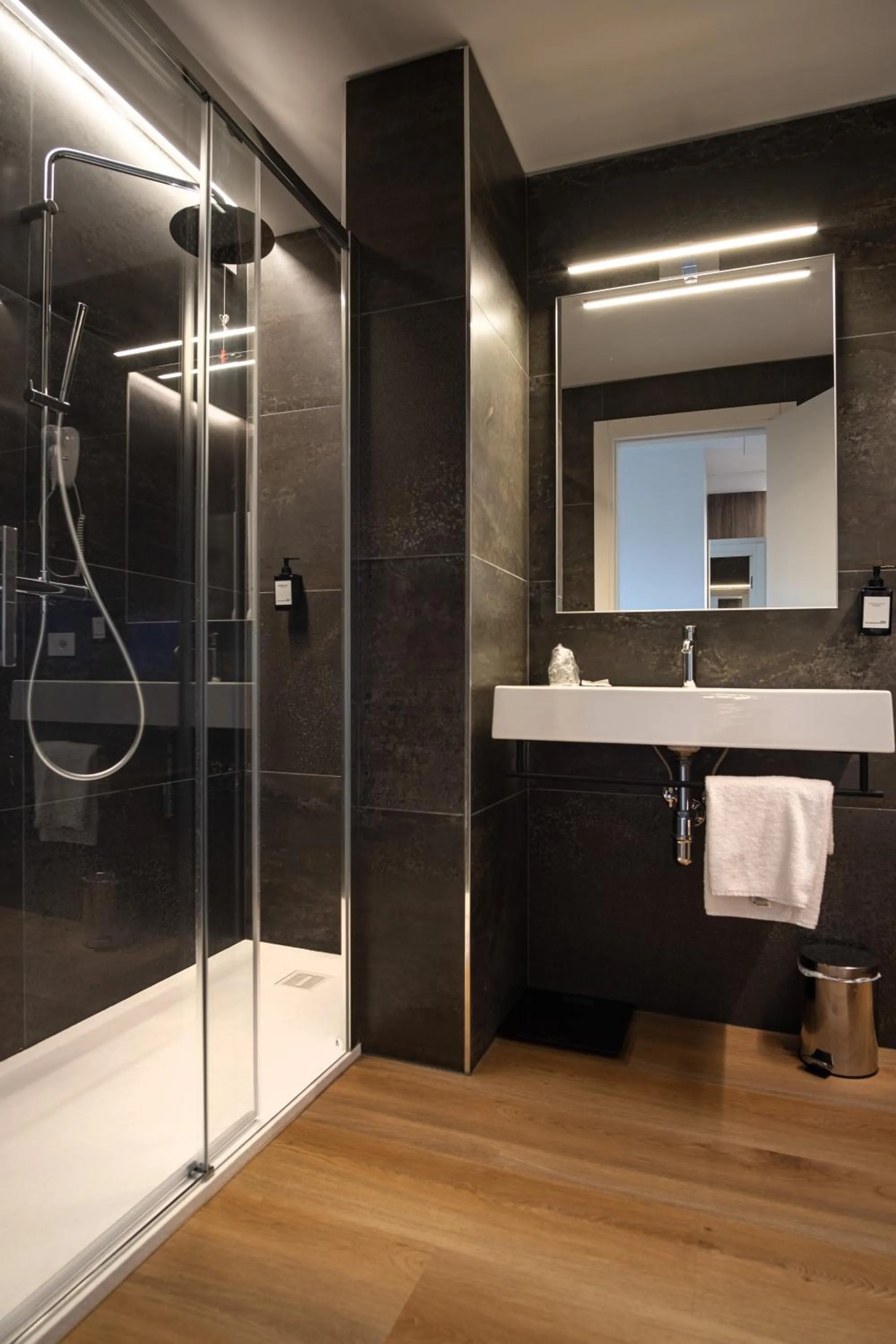 Bathroom in Hotel Villa I Pini