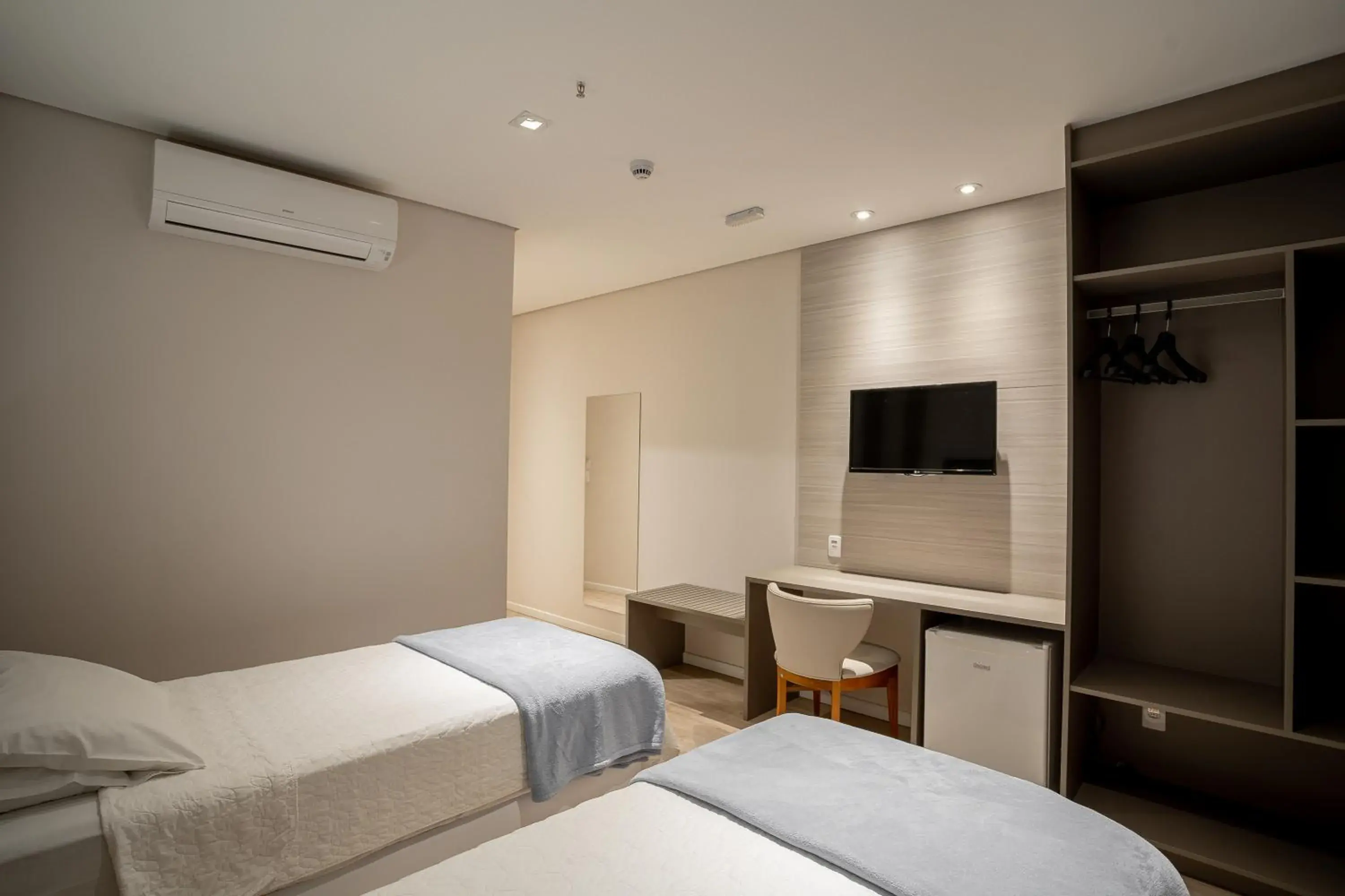 Standard Twin Room - single occupancy in Zahara Hotel Standard Twin Room - single occupancy in Zahara Hotel