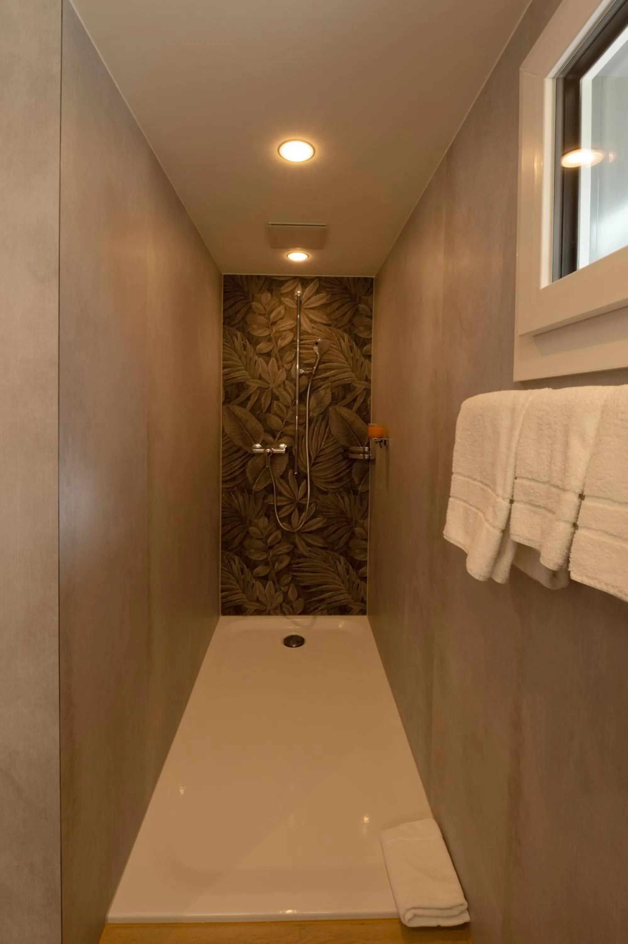 Shower in Hotel Hirschen - Grindelwald