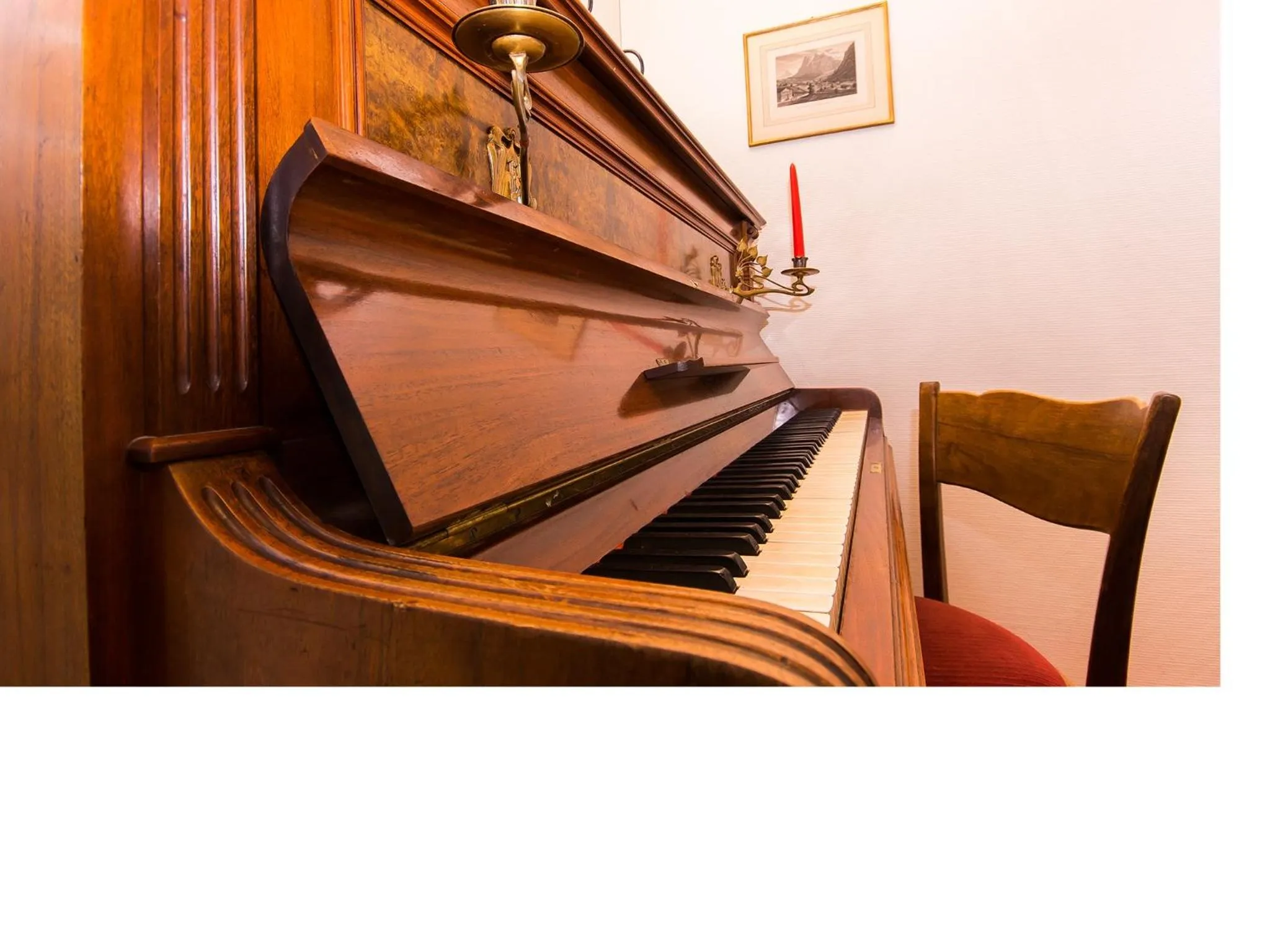 Library in Hotel Hirschen - Grindelwald