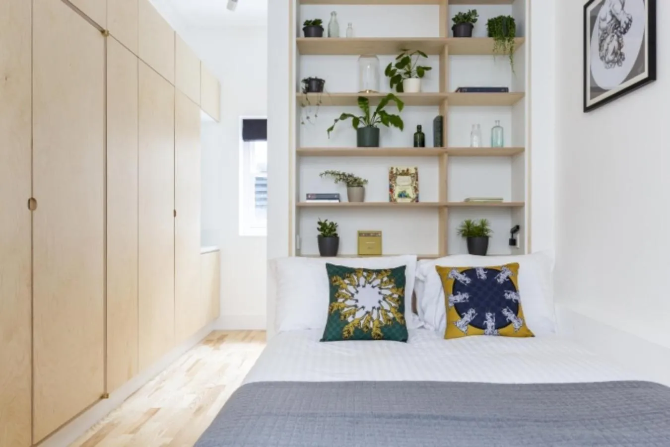 Bedroom, Bed in Bloomsbury By Viridian Apartments