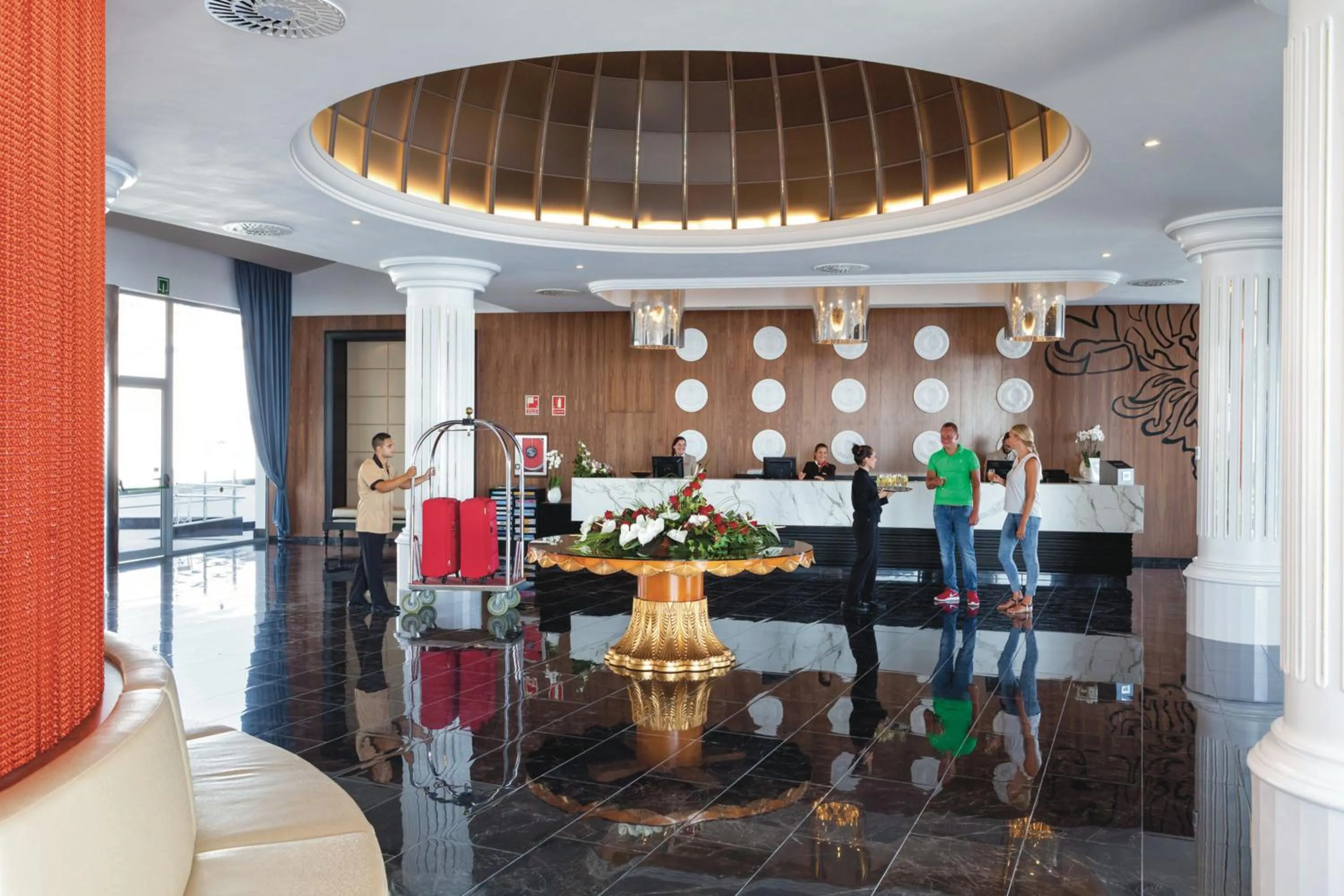 Living room in Hotel Riu Palace Tenerife