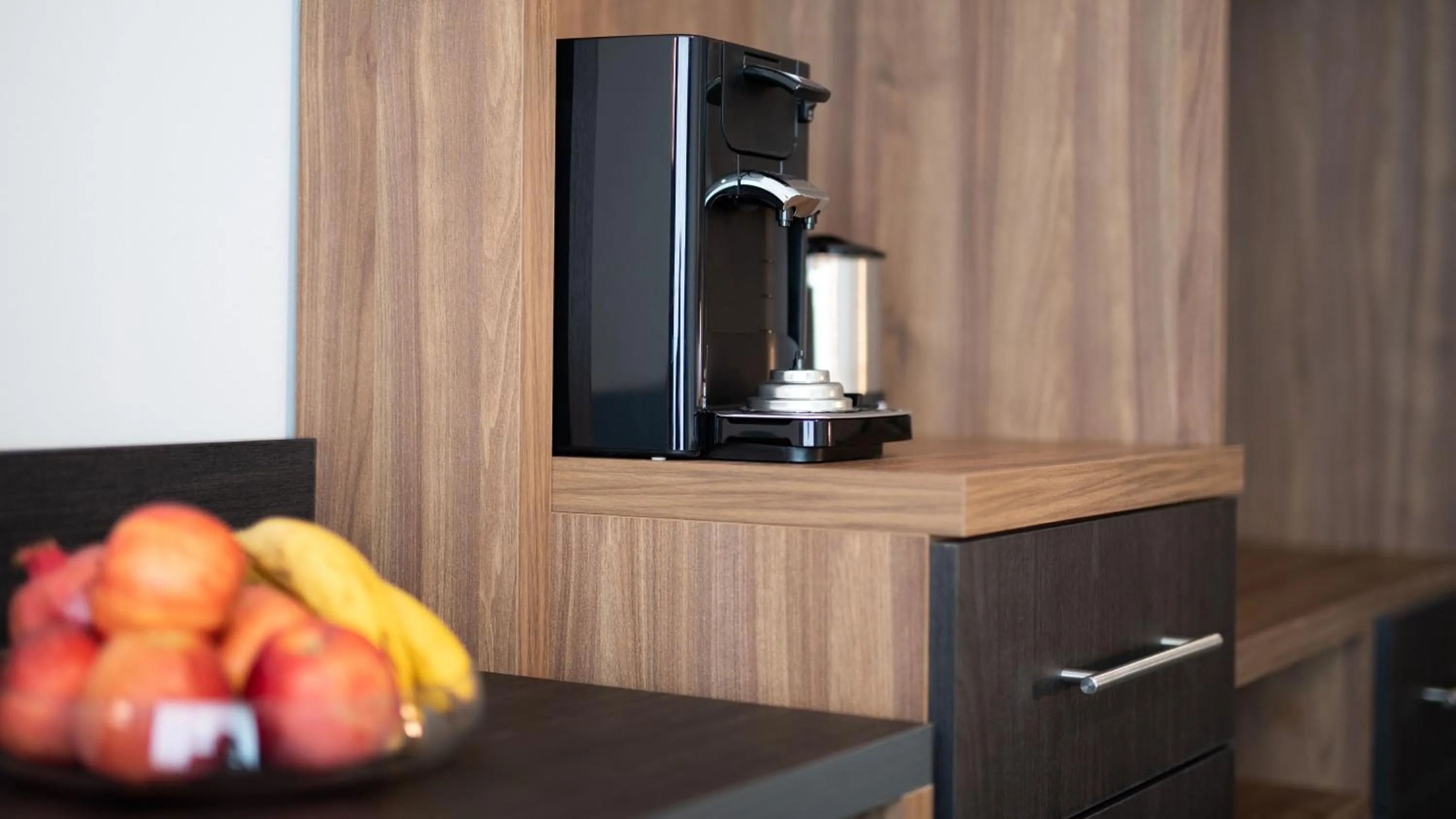 Coffee/tea facilities in Metropol Apartments & Suites