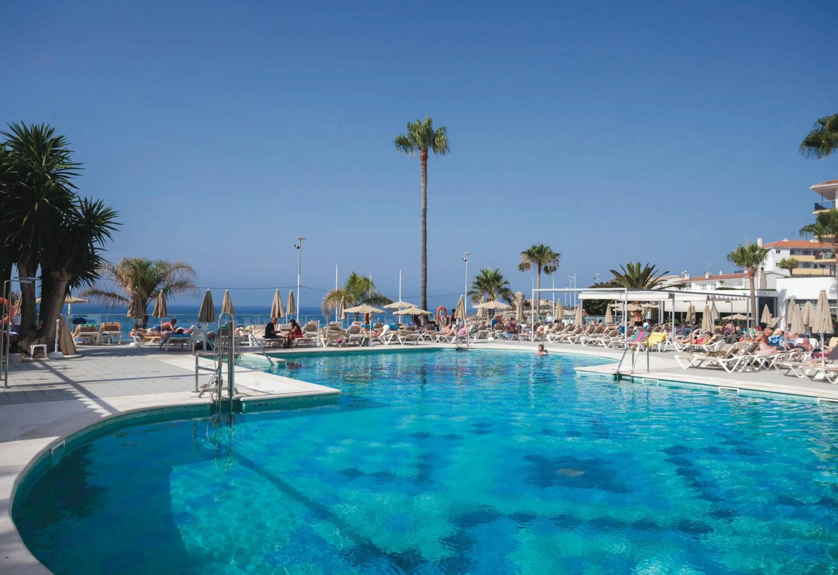 Swimming pool in Hotel Riu Monica - Adults Only
