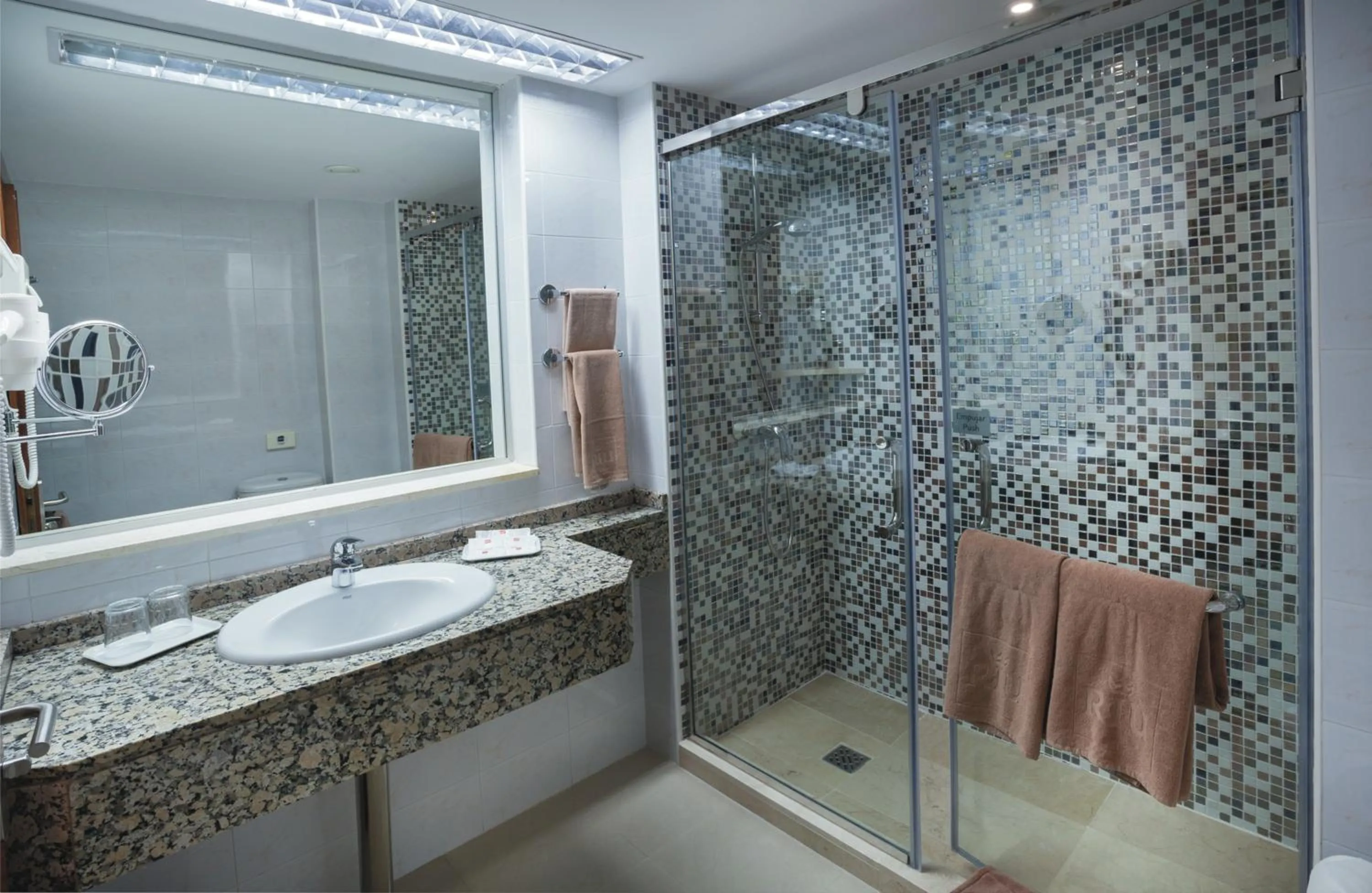 Shower in Hotel Riu Monica - Adults Only