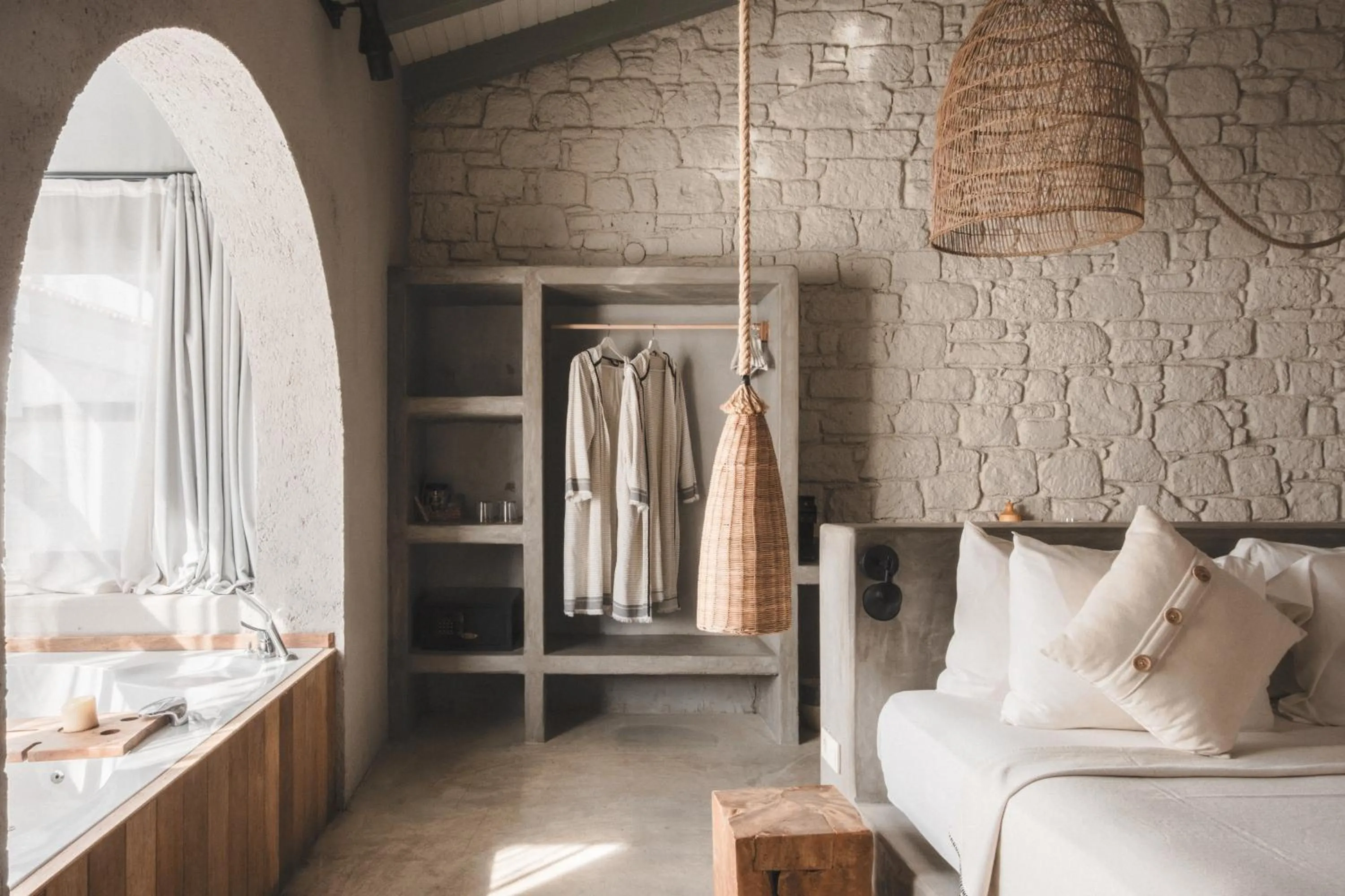 Photo of the whole room, Bed in GAIA Alaçatı Bazaar