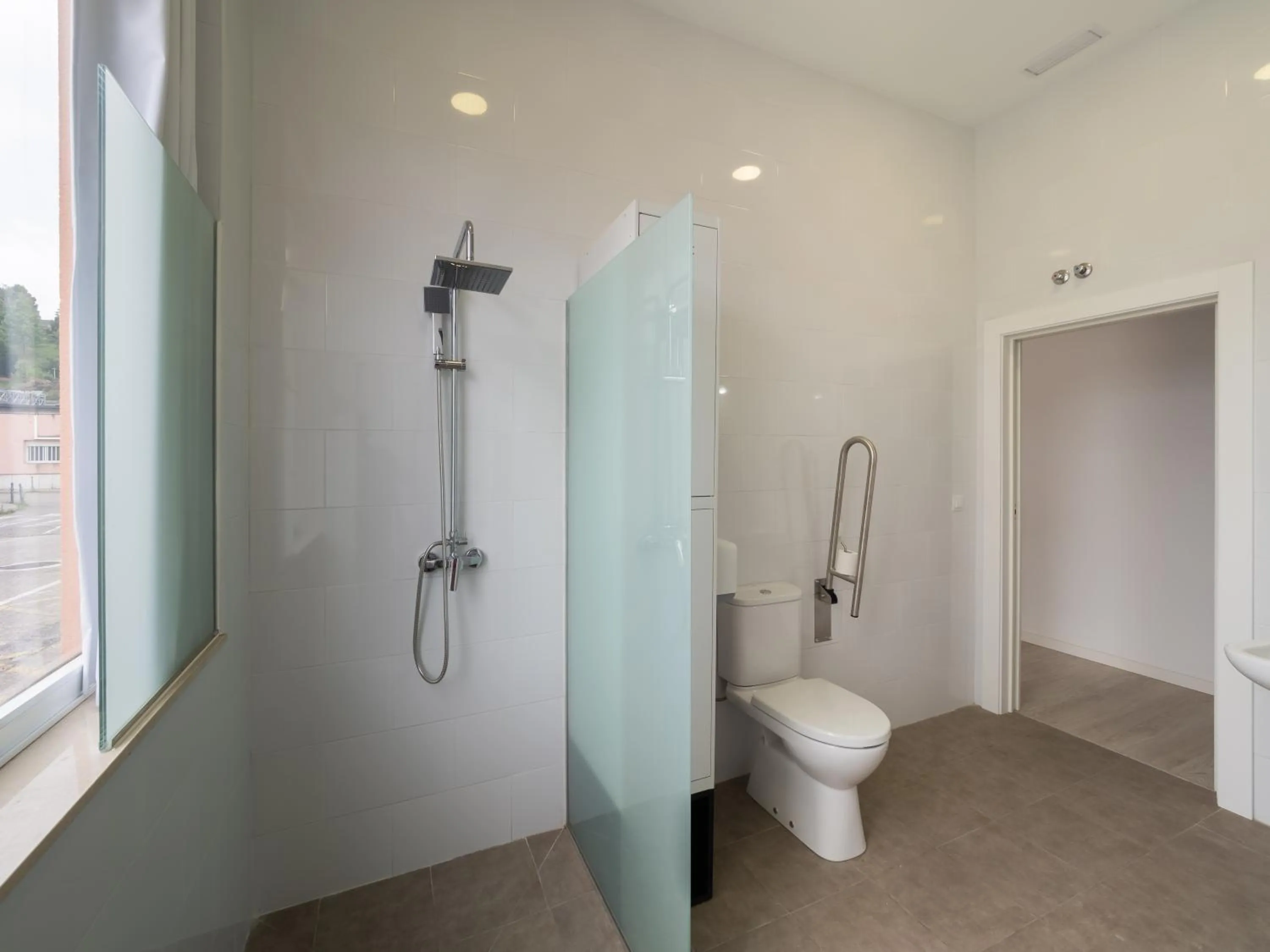 Shower in El Hostel & CO