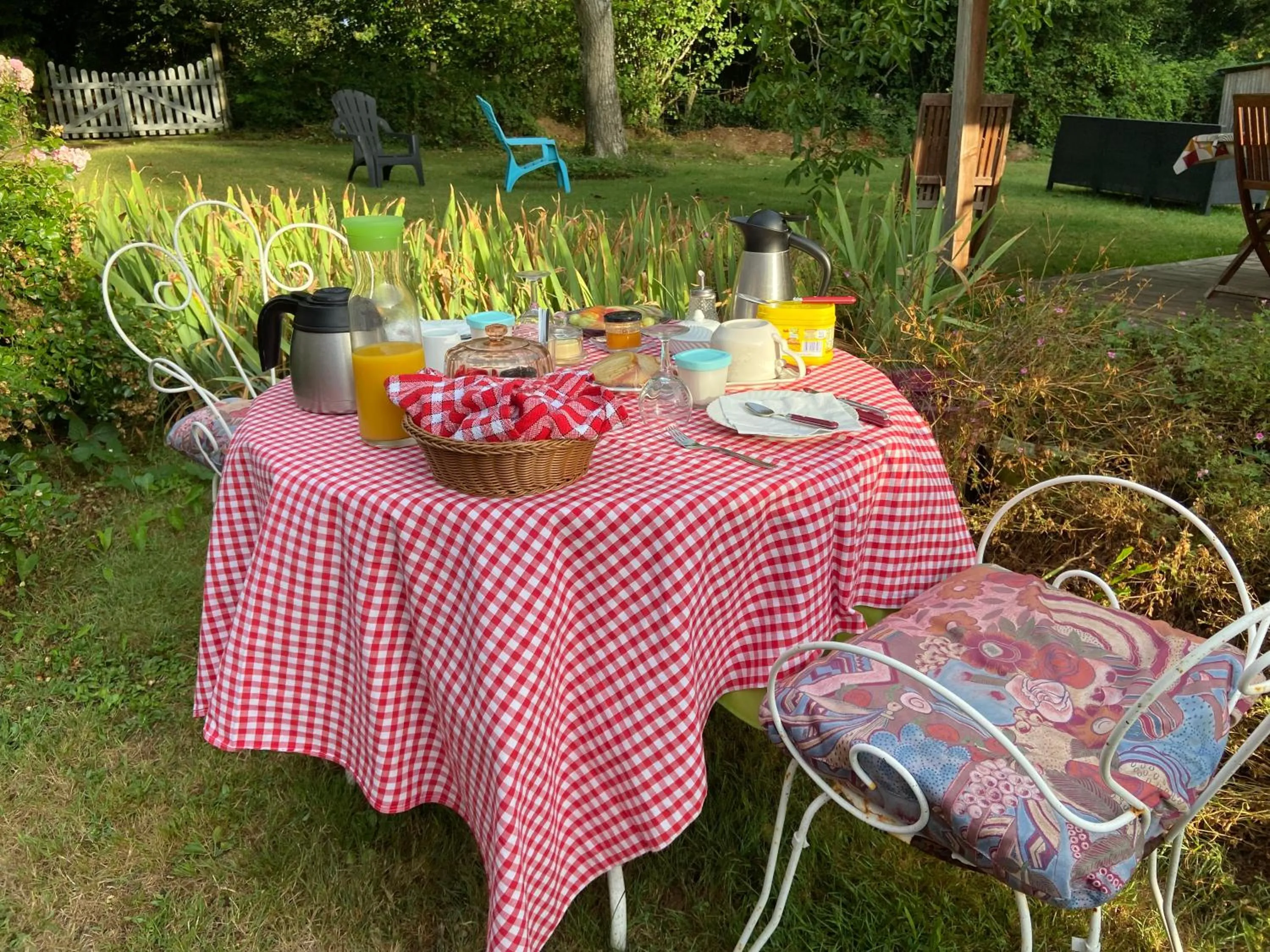 Breakfast in Chambre d'Hôtes du Domaine de la Haute Poignandiere