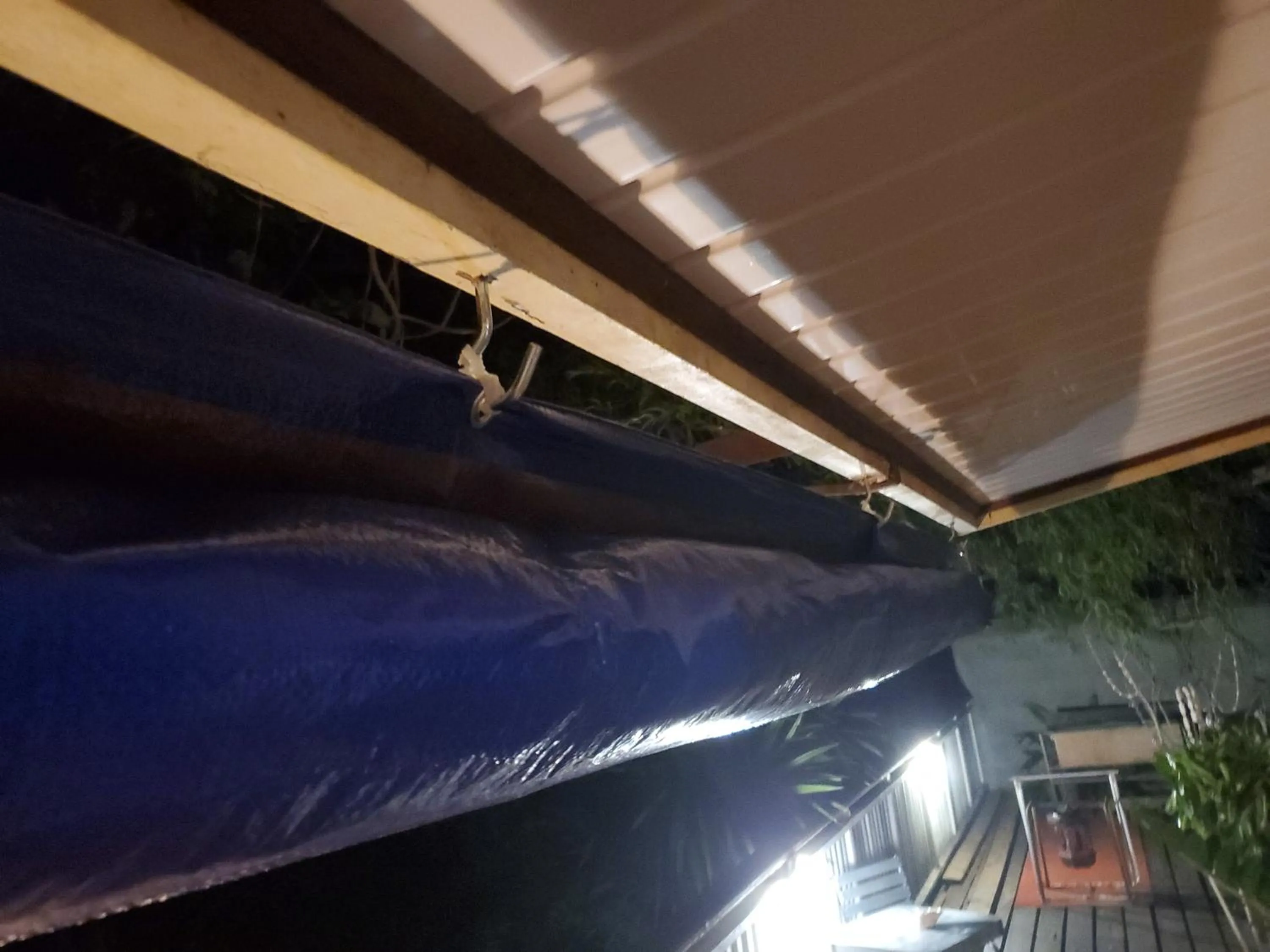 Balcony/Terrace in Sweet Mini Dortoir sur notre terrasse couverte pour vos transits entre deux vols by Kohutahia Lodge, 7 min by car to airport and town