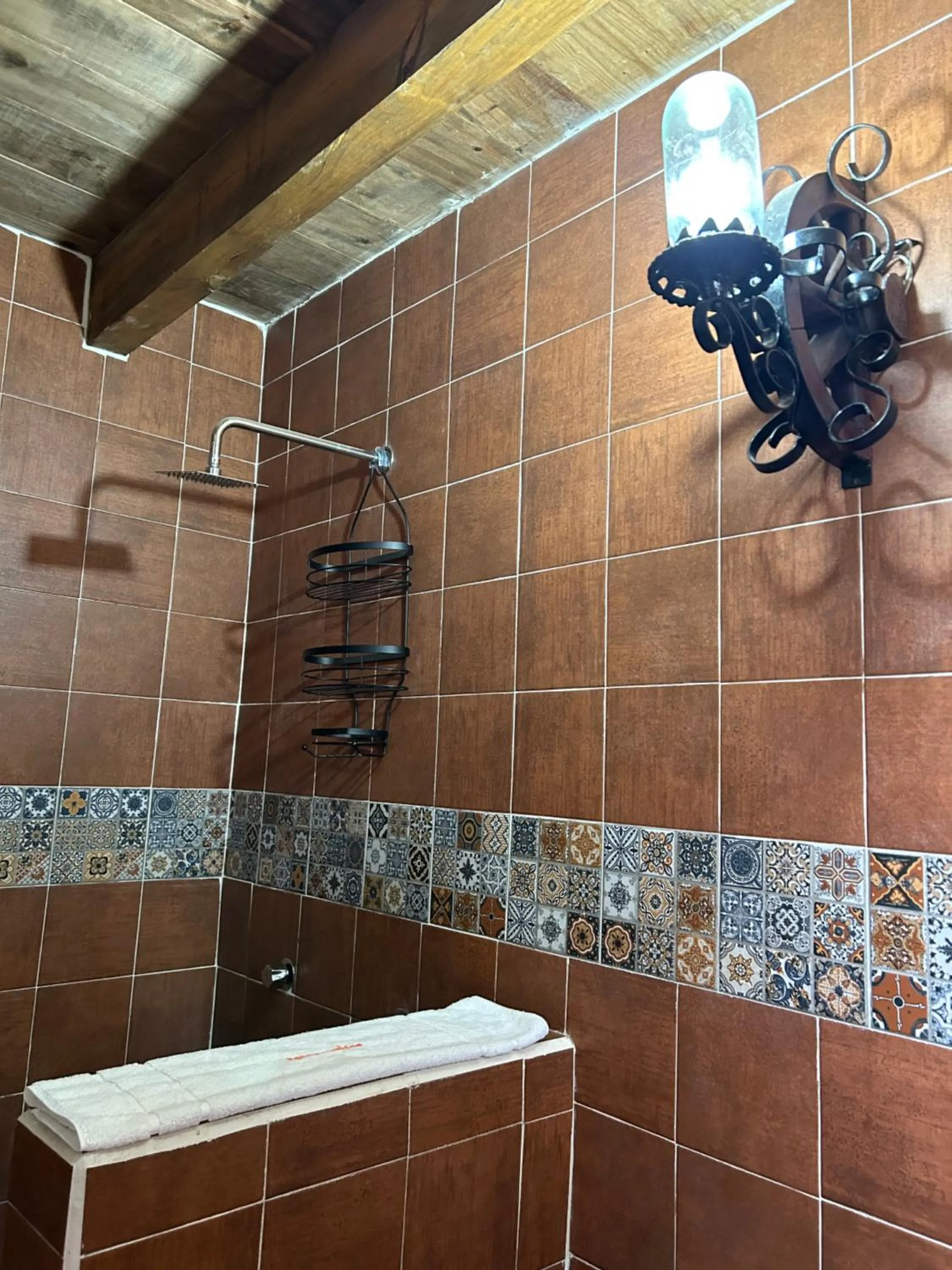 Shower in Cabañas del Bosque