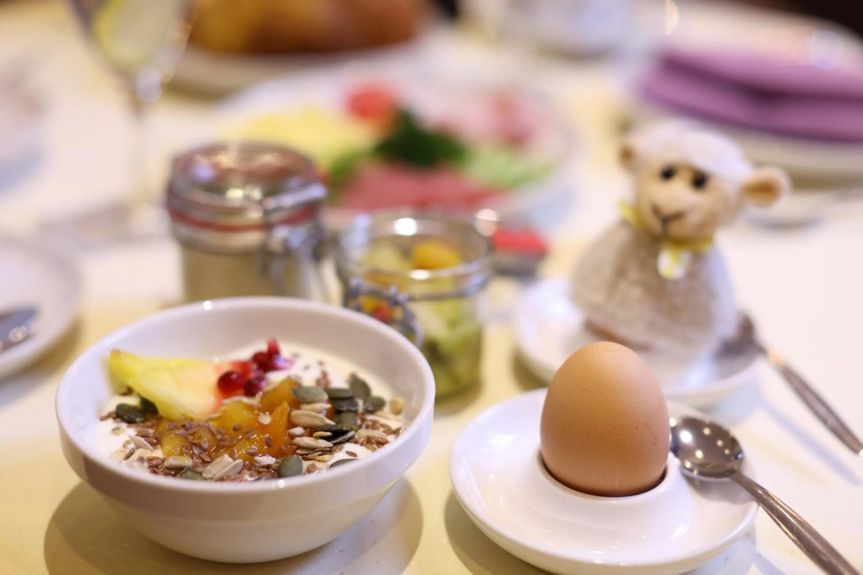 Buffet breakfast in Garni-Hotel Goldenes Lamm