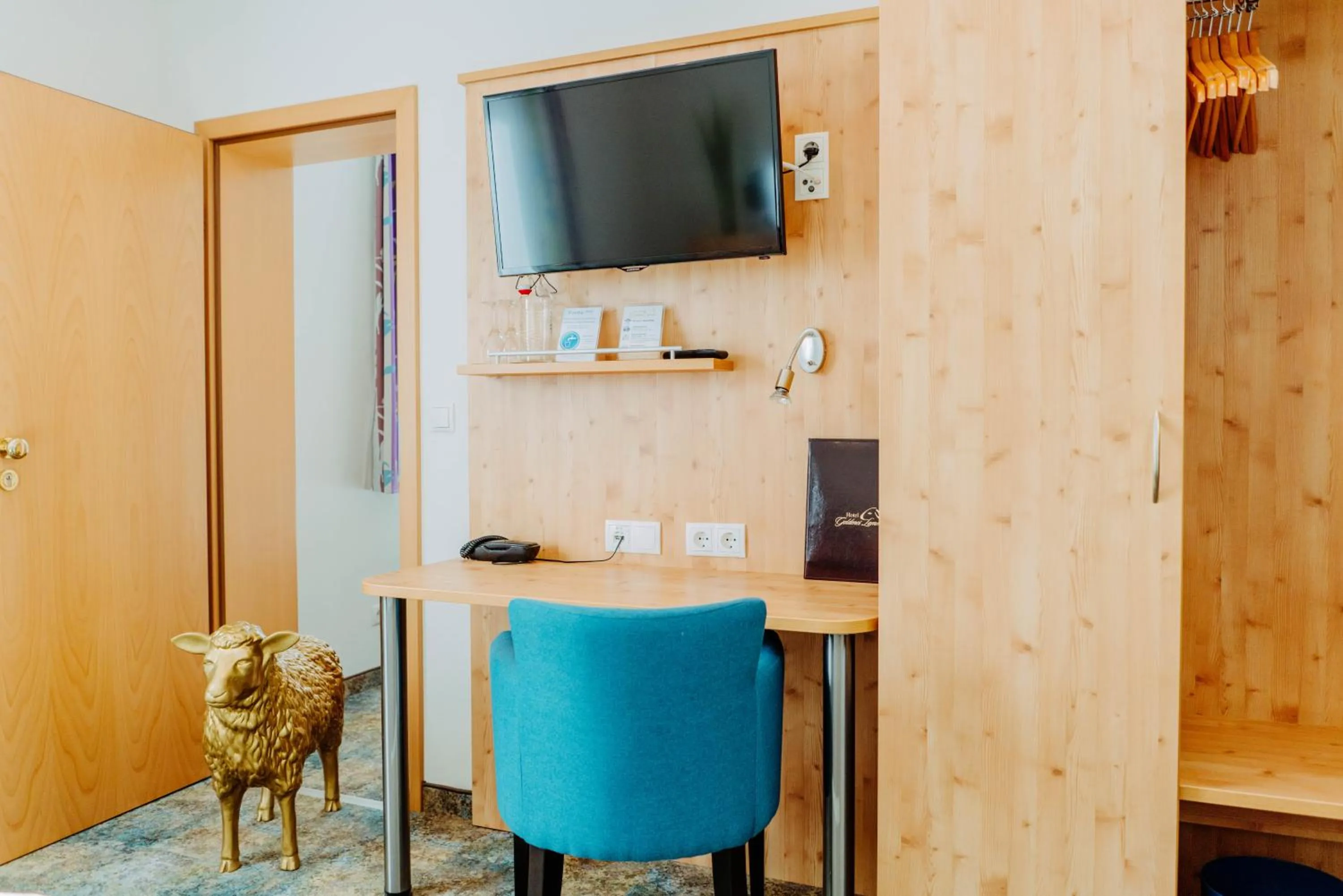 TV and multimedia in Garni-Hotel Goldenes Lamm