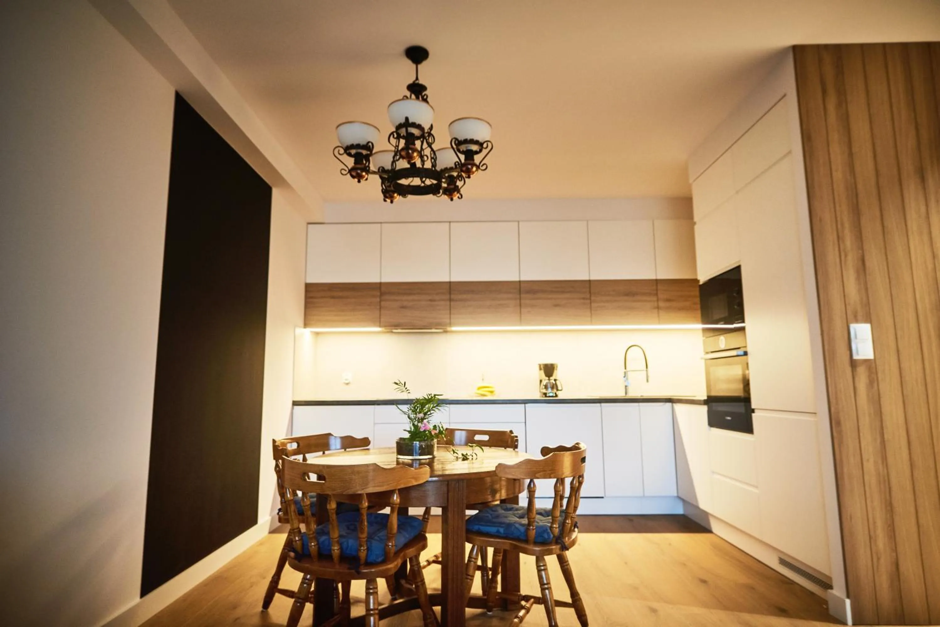 Dining area in Olivia Baltic
