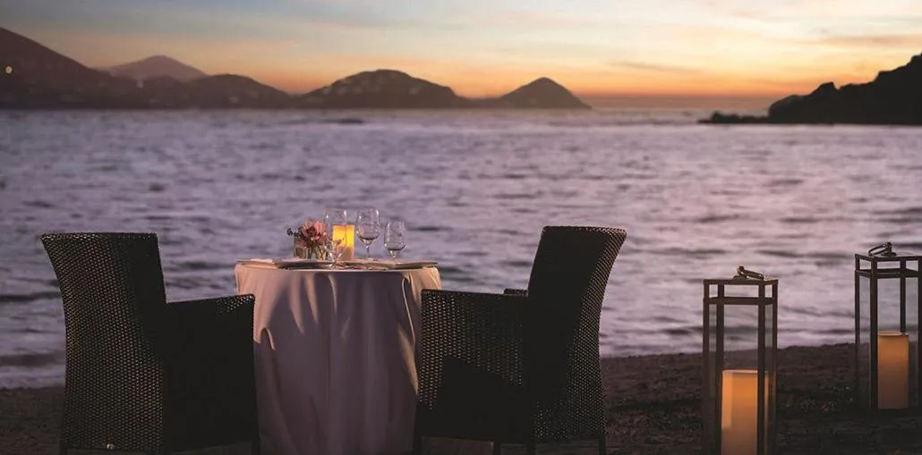 Dining area in Great Bay Condominiums located at The Ritz-Carlton Club, St Thomas