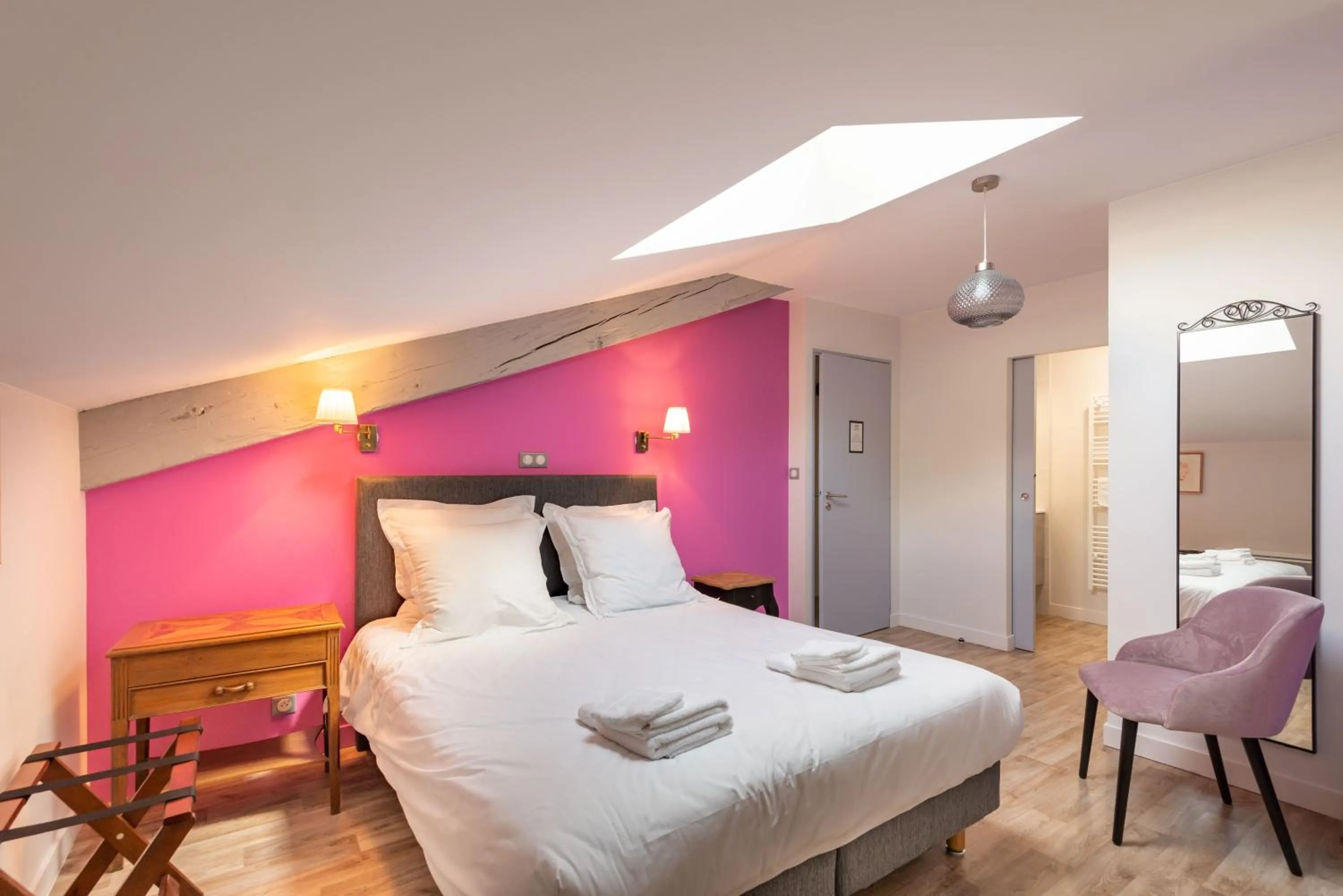 Photo of the whole room, Bed in Rêves d'Autise