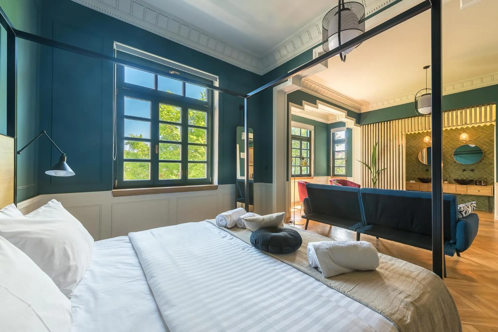 Photo of the whole room, Bed in Moon And Stars Athens