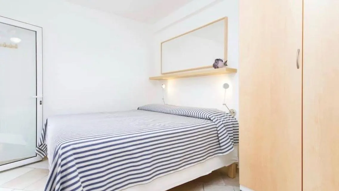 Photo of the whole room, Bed in Carloforte Bellavista