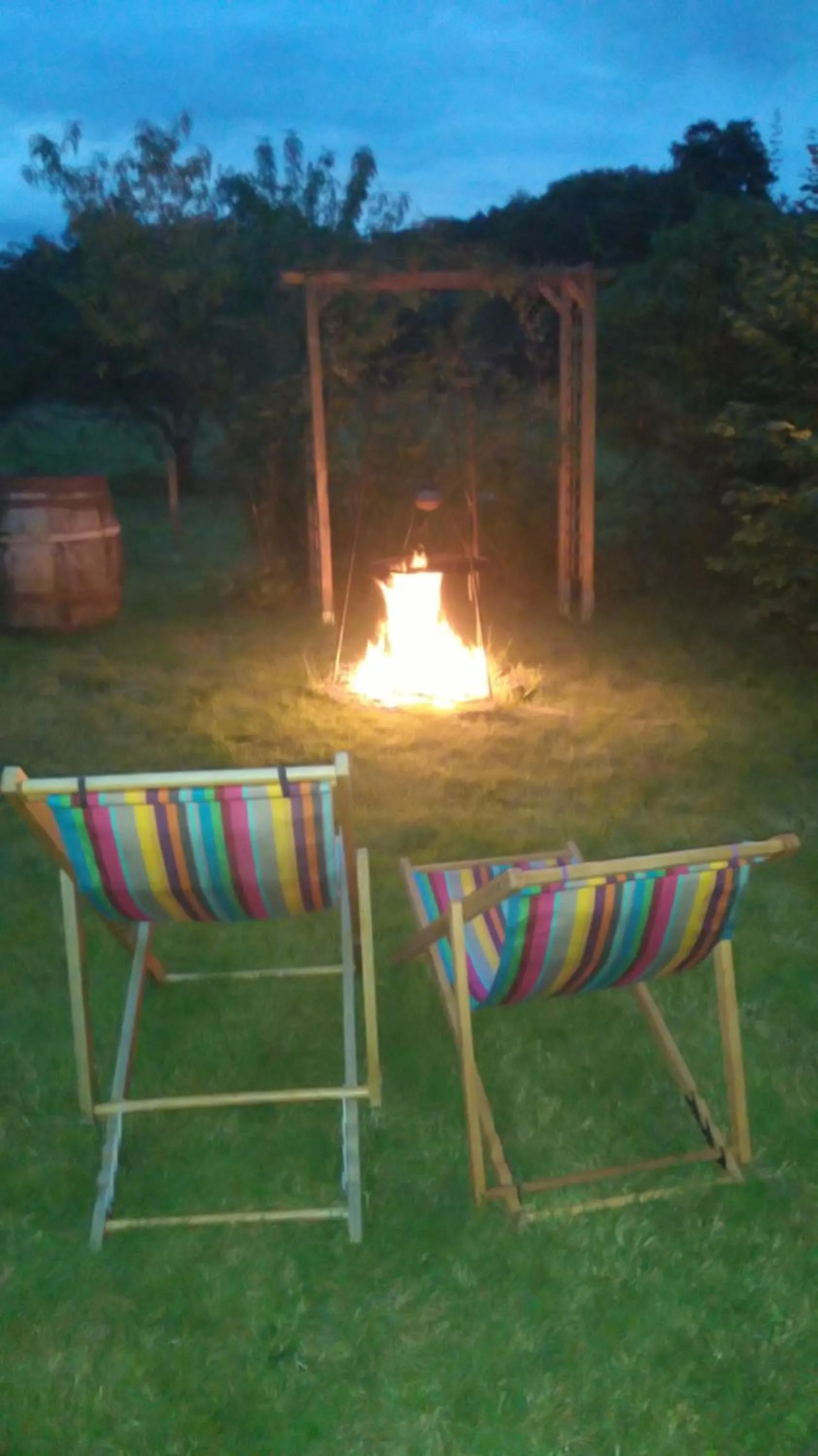 BBQ facilities in Roulotte le temps de rever