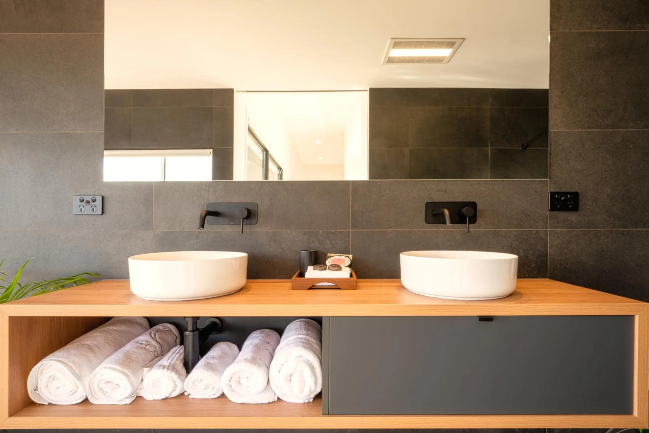 Bathroom in The Cove Tasmania