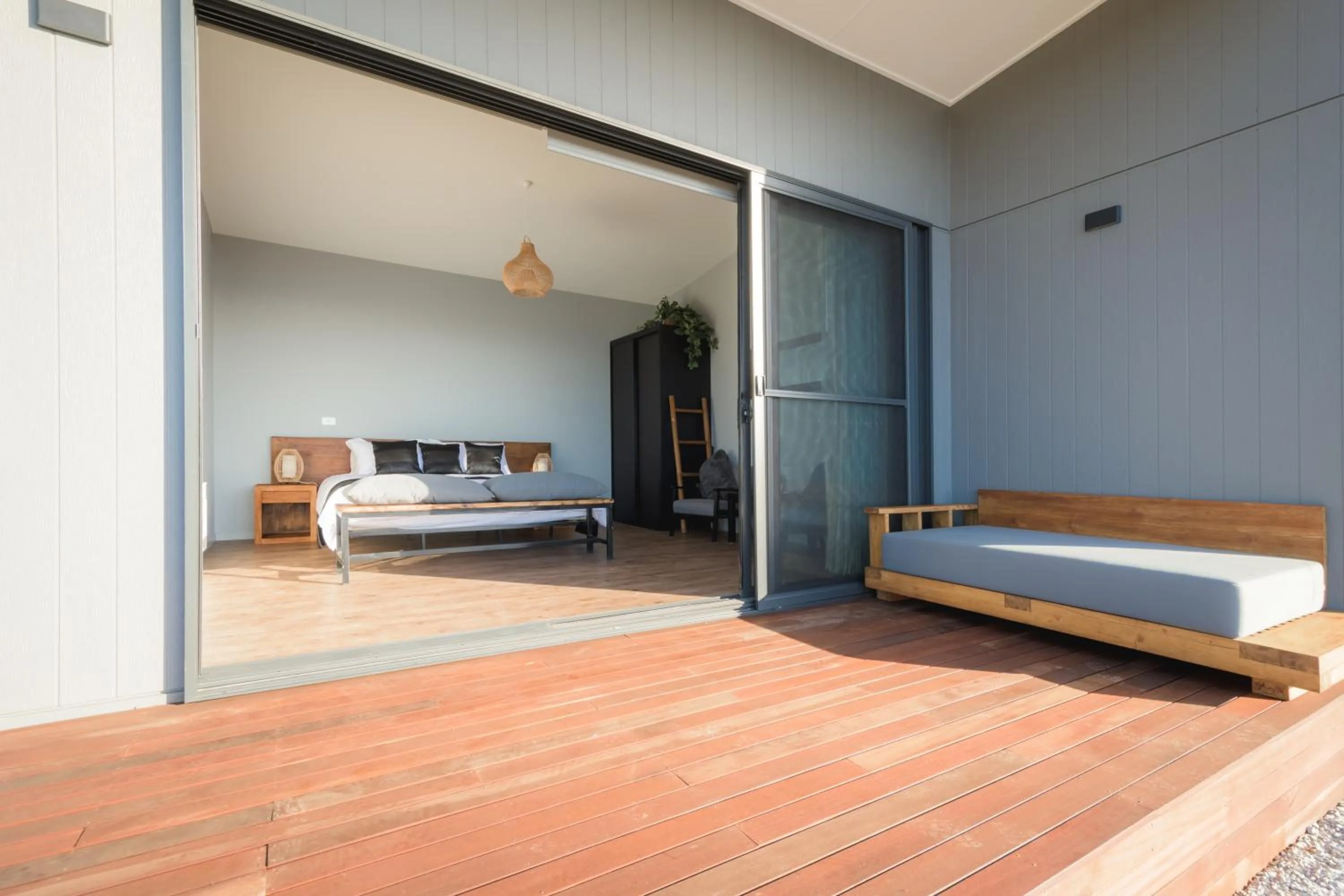 Patio, Bed in The Cove Tasmania