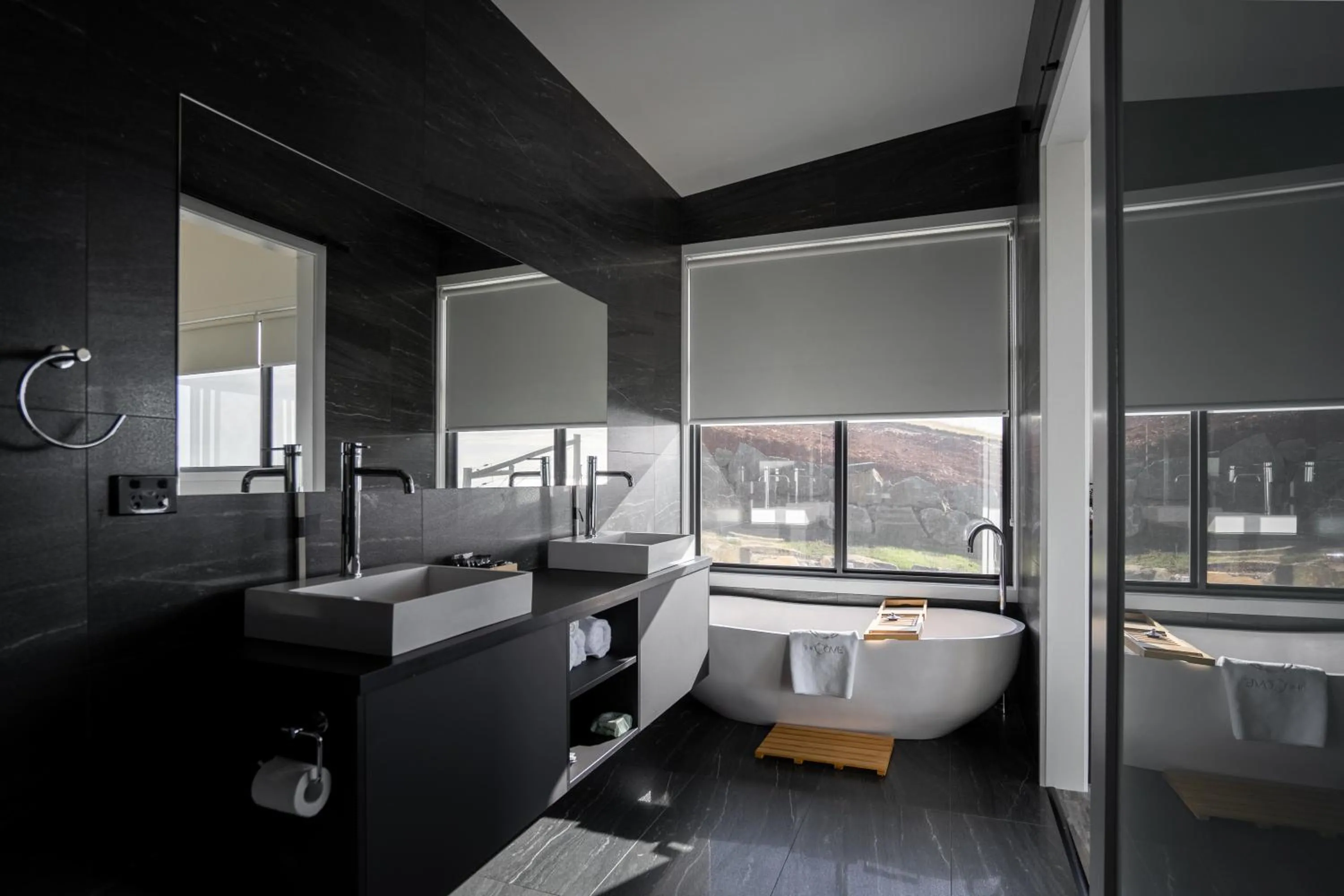 Toilet in The Cove Tasmania