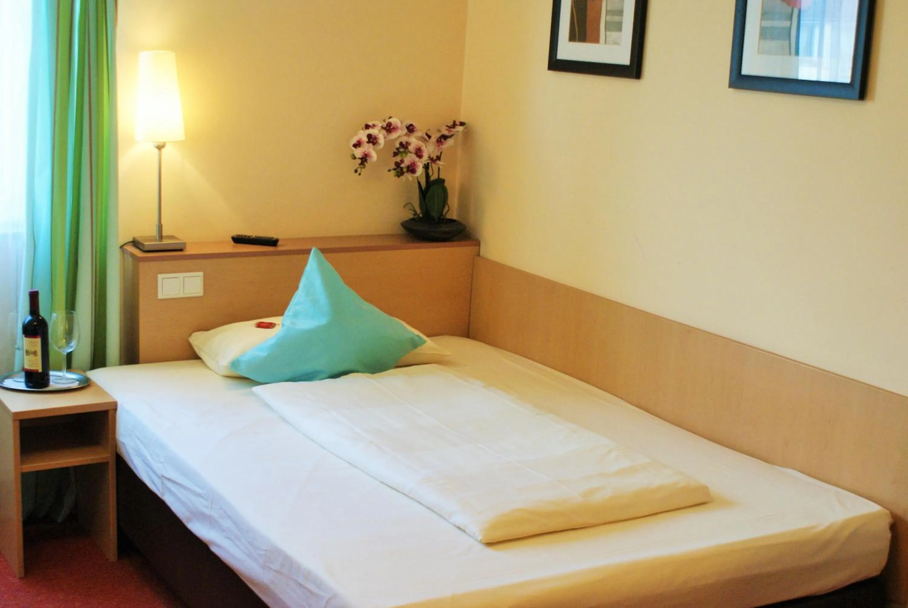 Bed in Hotel Petersburg Superior