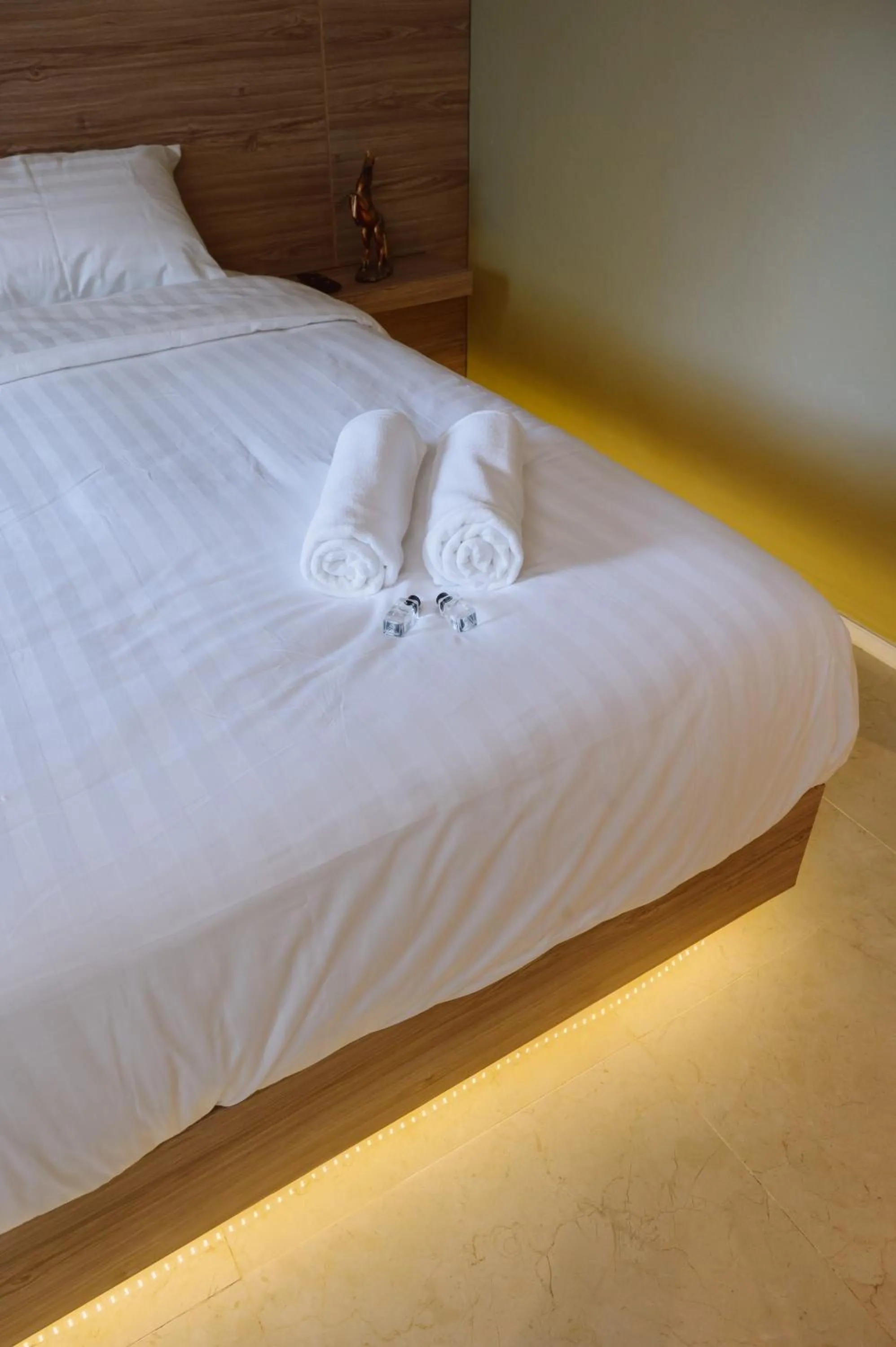 Bed in The Cape Hotel