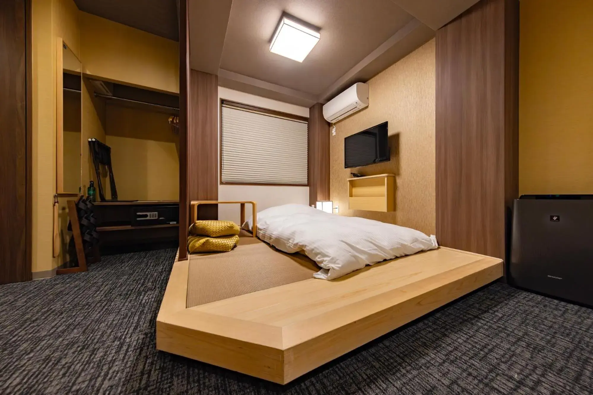 TV and multimedia, Bed in MADOKA Kyoto station west TV and multimedia, Bed in MADOKA Kyoto station west