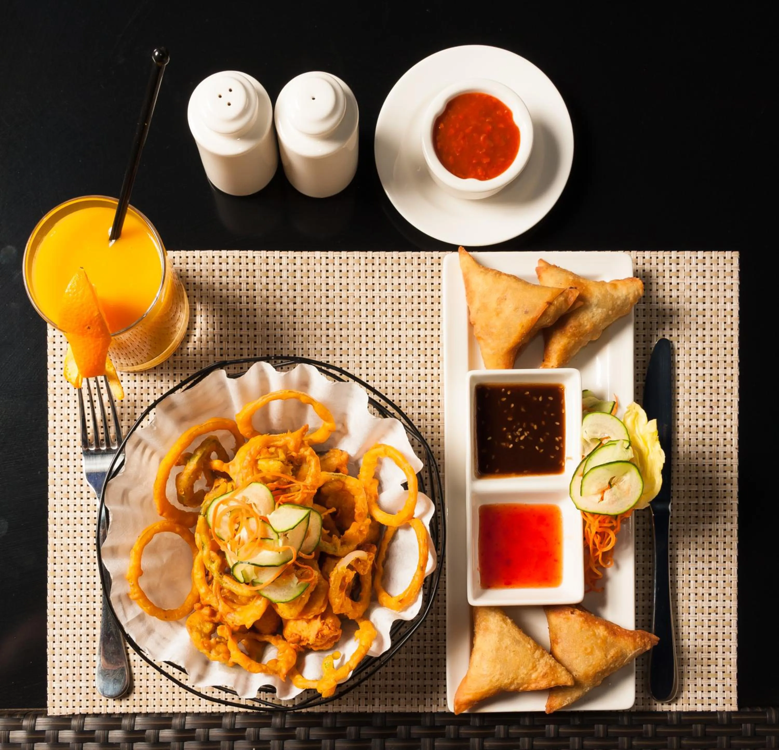 Food and drinks in Longview Suites Hotel