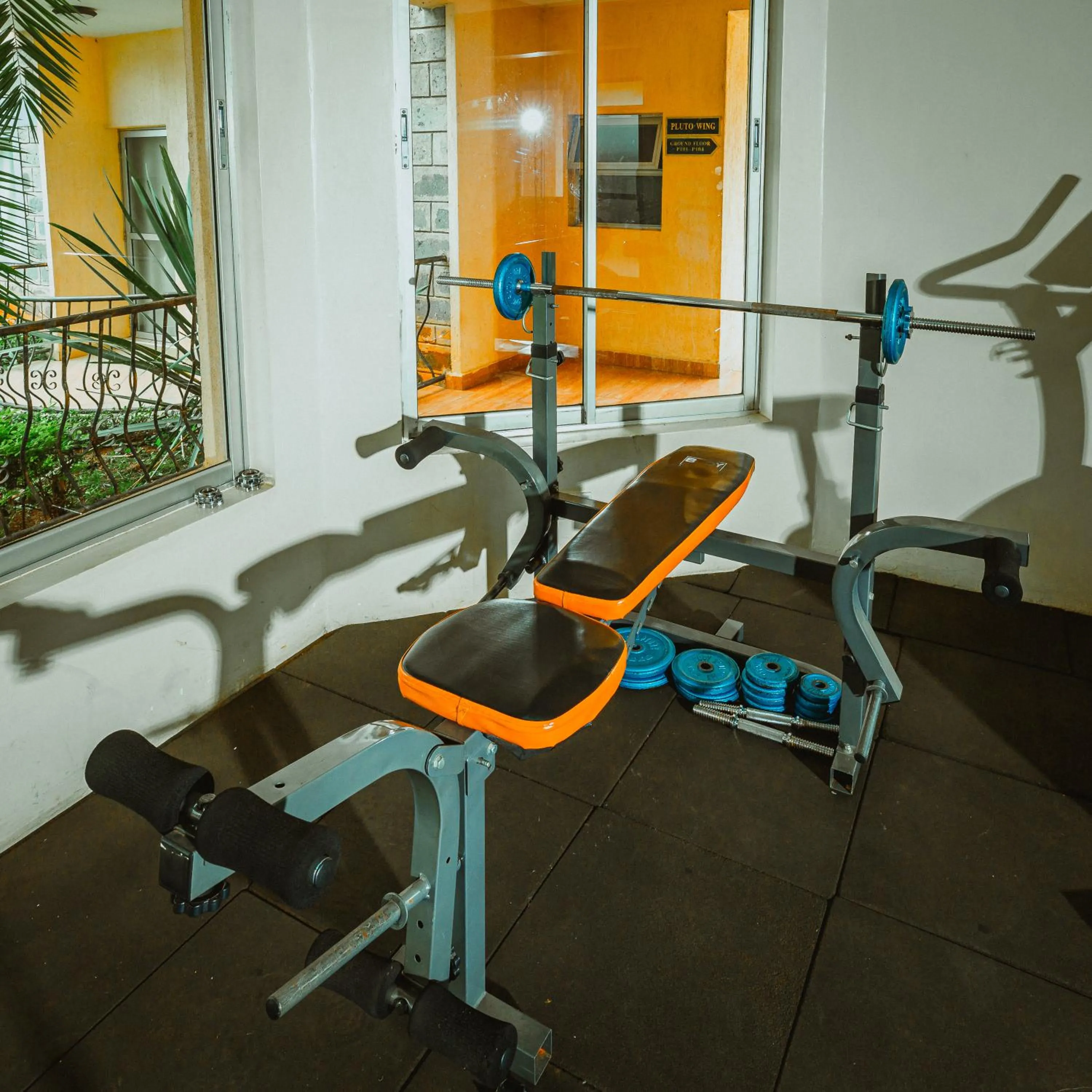 Fitness centre/facilities in Longview Suites Hotel