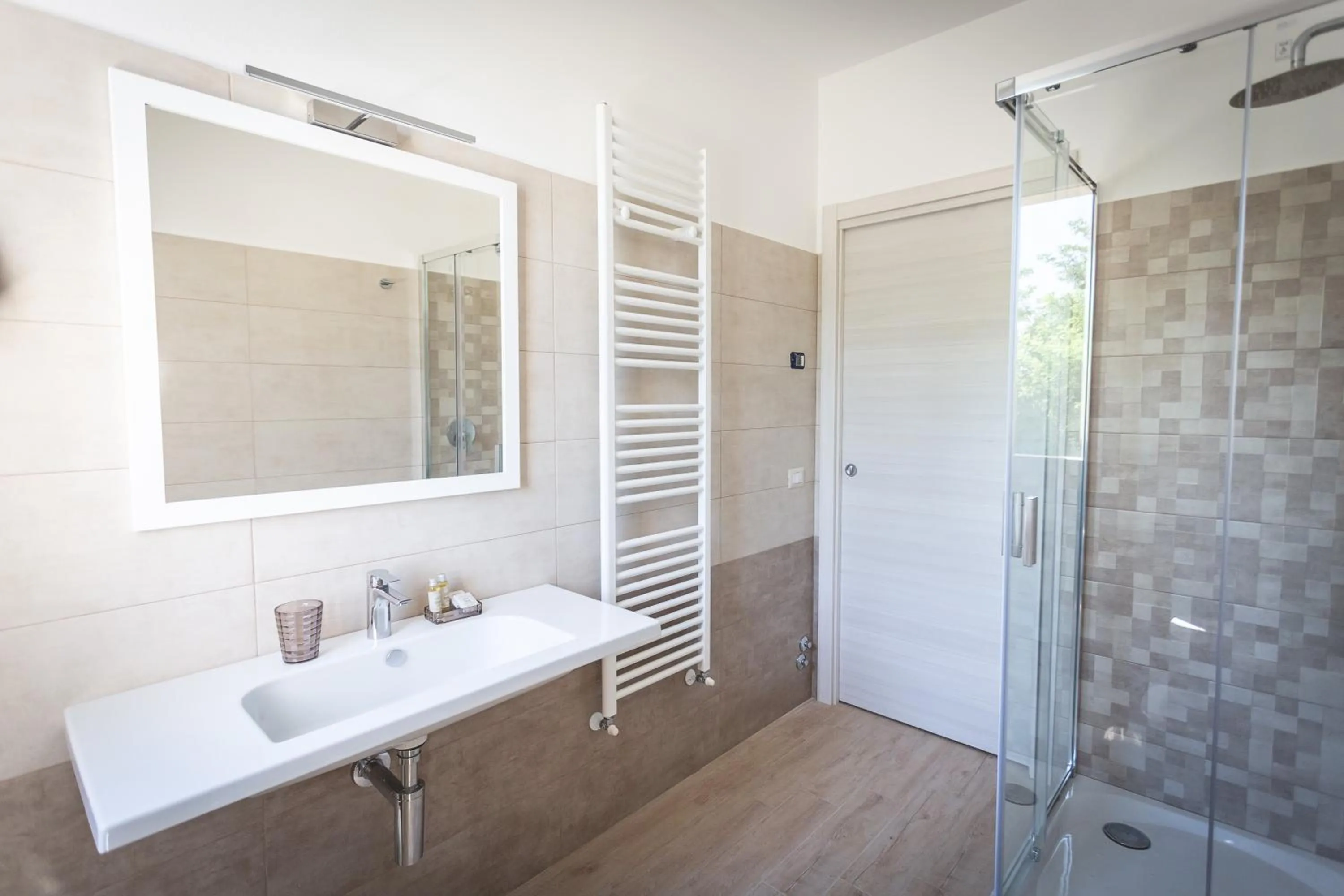 Shower in Hotel Residence Vallecorsa