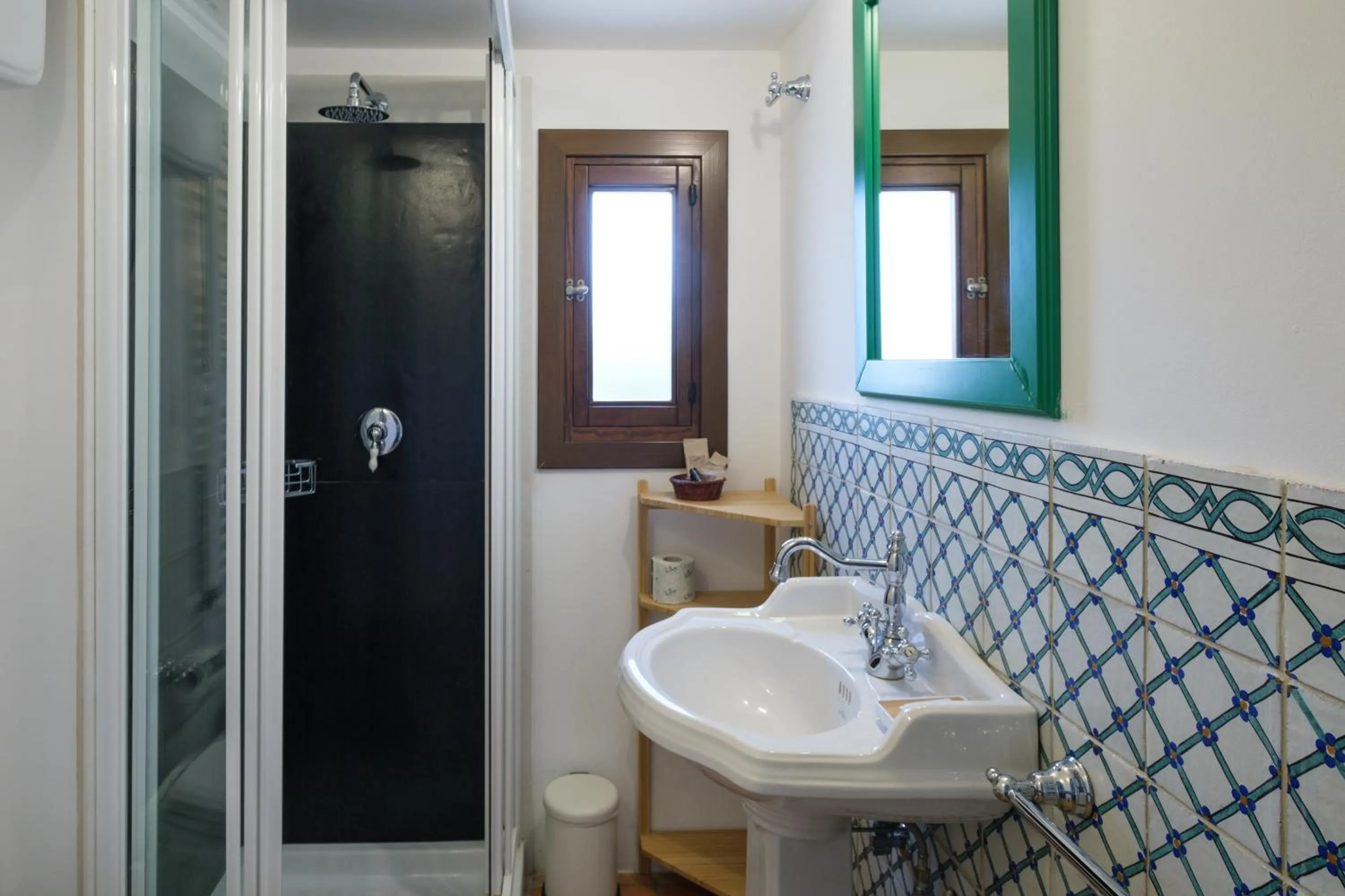 Shower in Masseria Borgo Santuri