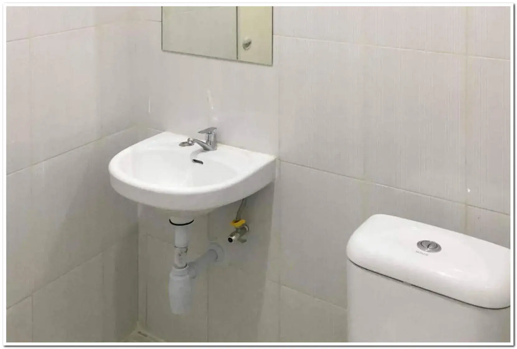 RedDoorz @ Simpang Pos Medan RedDoorz @ Simpang Pos Medan