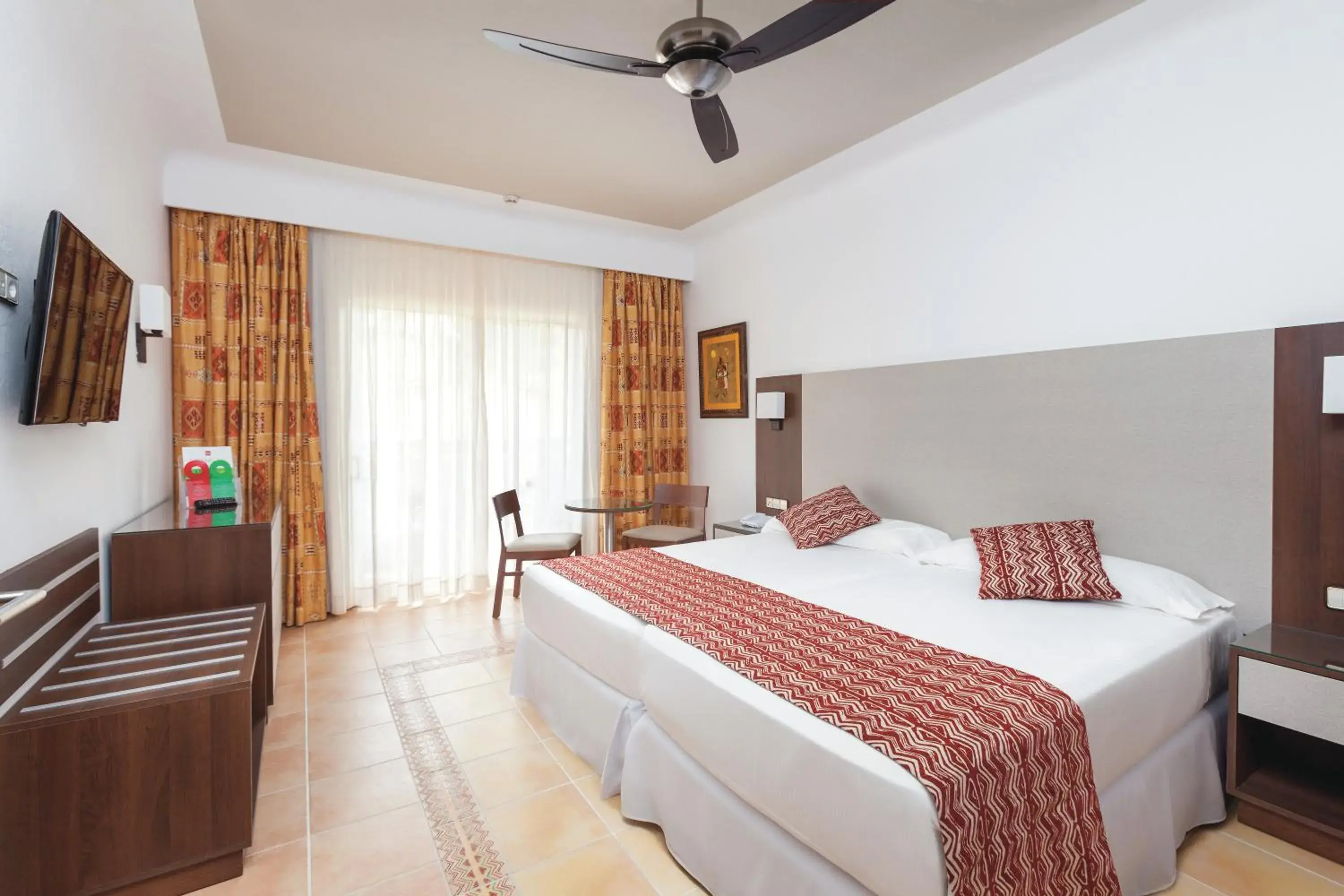 Bed in Hotel Riu Funana - All Inclusive Bed in Hotel Riu Funana - All Inclusive