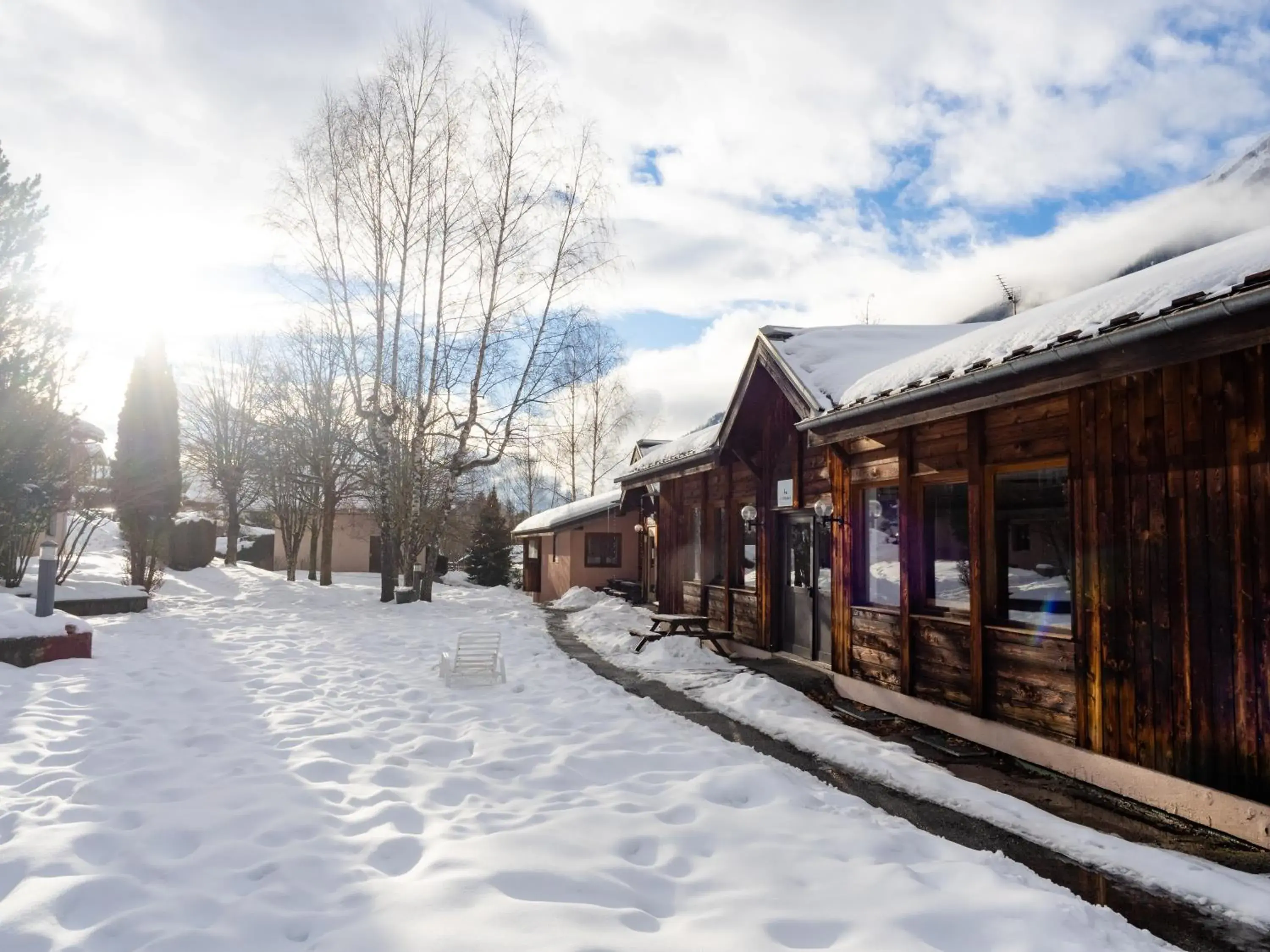 Property building in Auberge de Jeunesse HI Chamonix Property building in Auberge de Jeunesse HI Chamonix