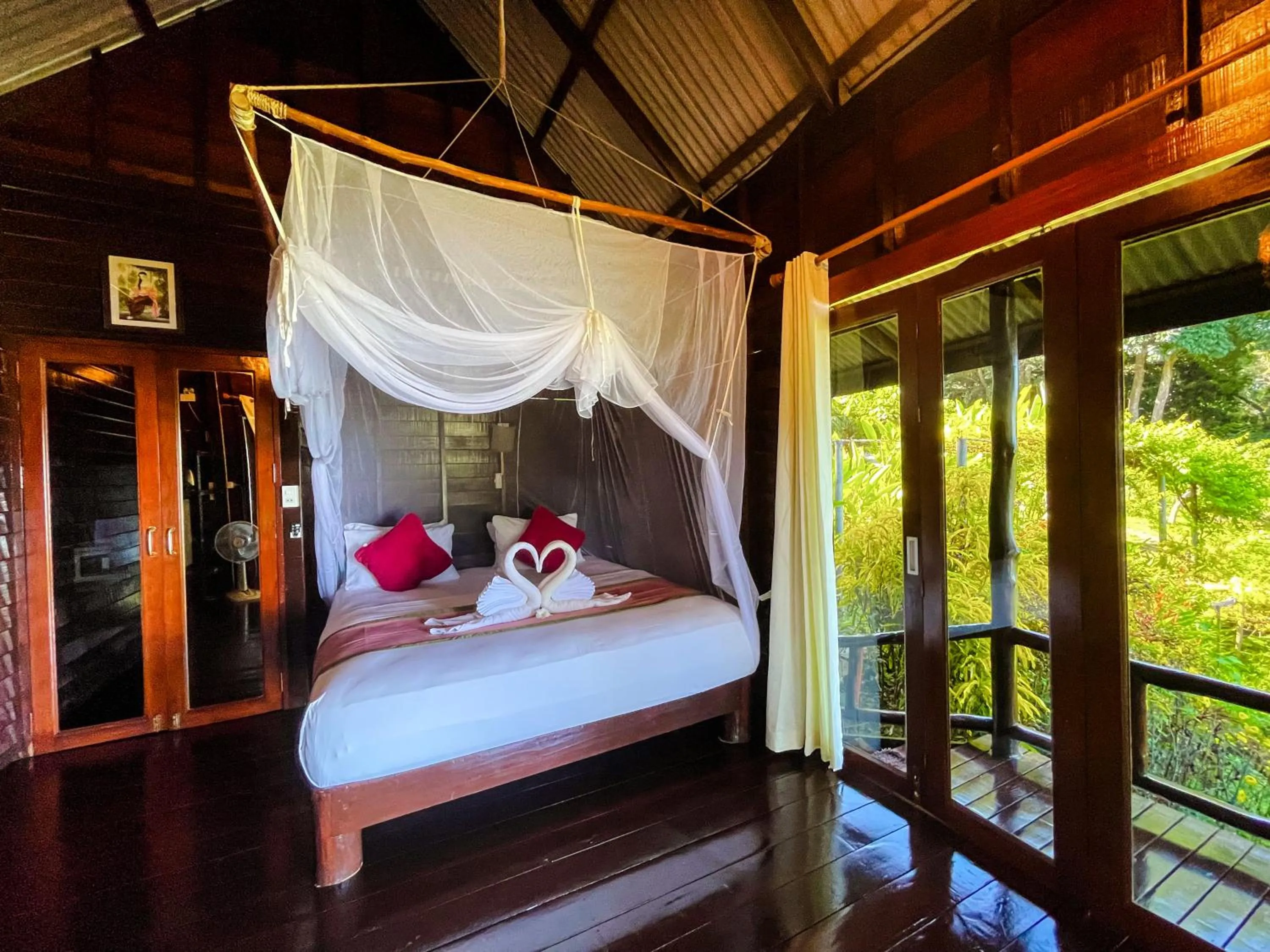 Bedroom, Bed in Hillhouse - Koh Yao Noi