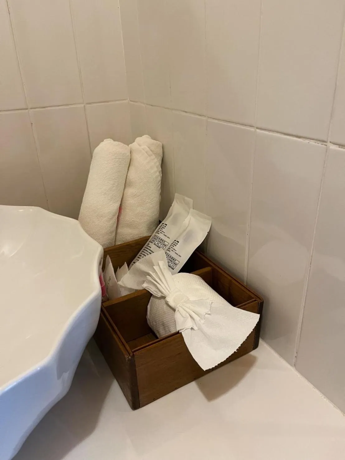 Bathroom, Bed in Hillhouse - Koh Yao Noi