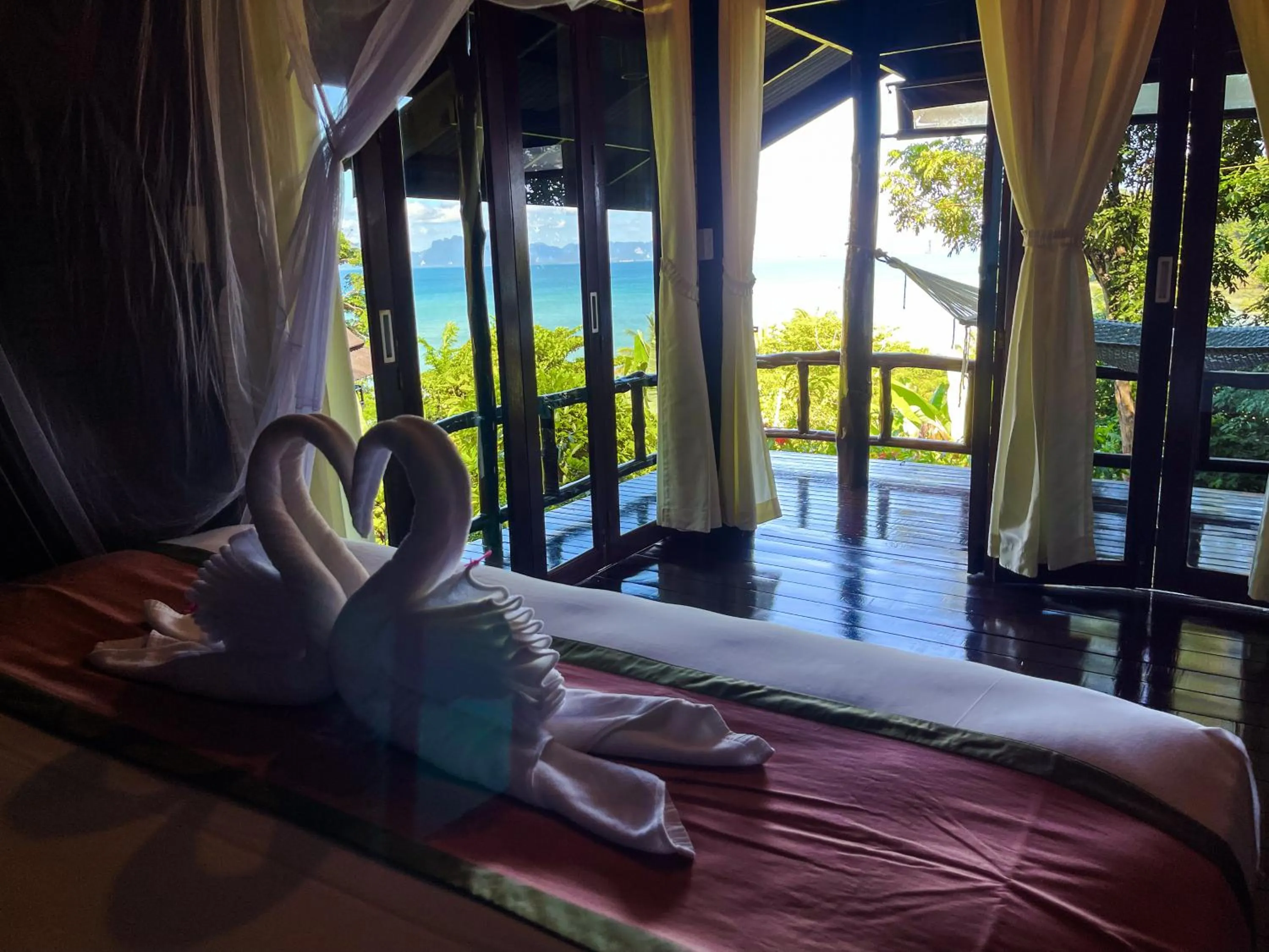 Property building, Bed in Hillhouse - Koh Yao Noi