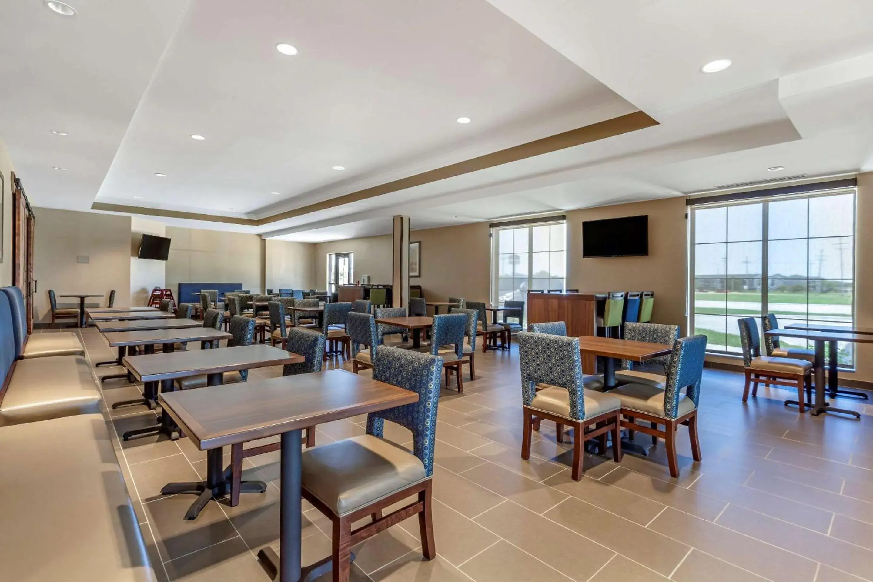 Restaurant/places to eat in Comfort Suites Grand Island South Restaurant/places to eat in Comfort Suites Grand Island South