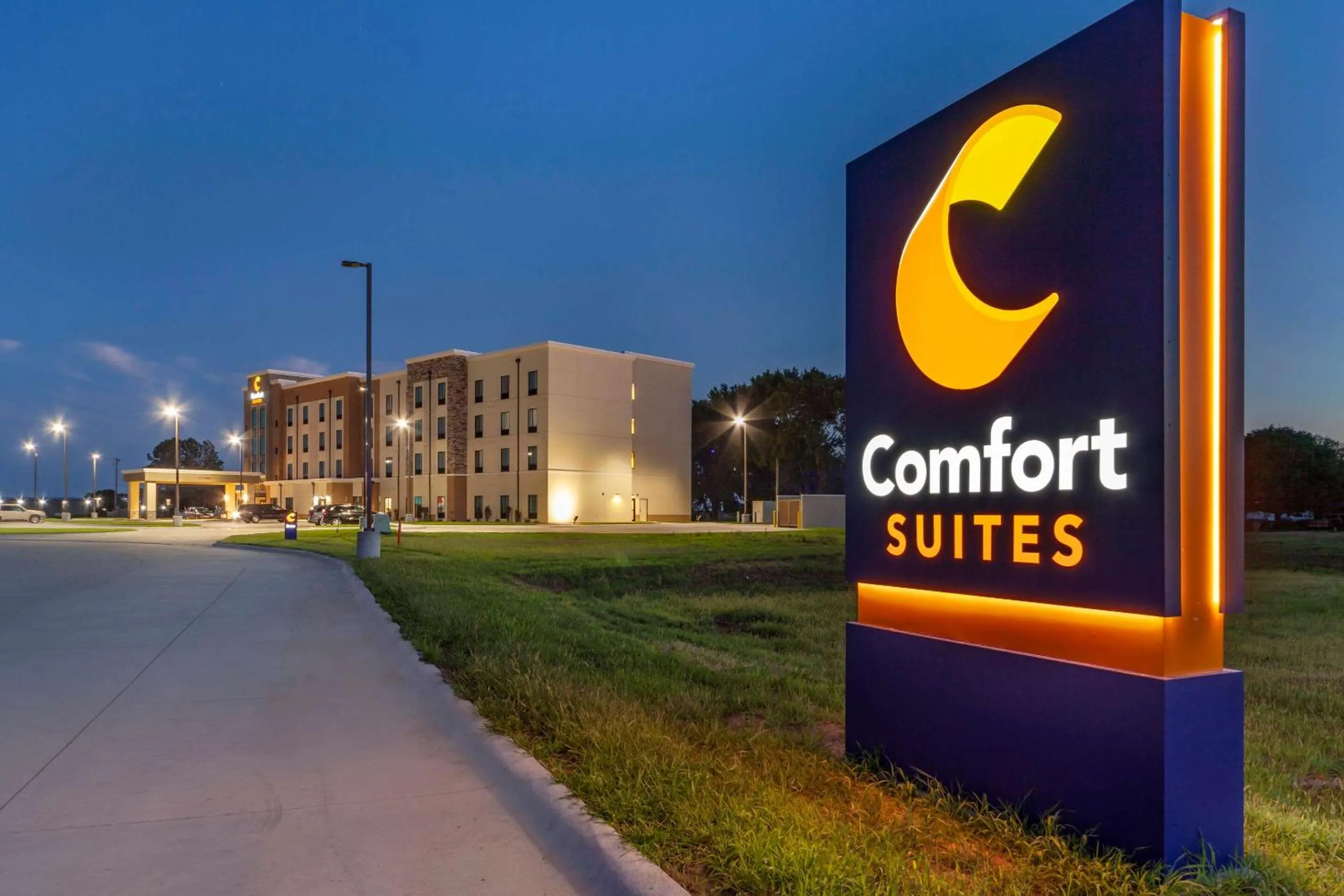 Property building in Comfort Suites Grand Island South