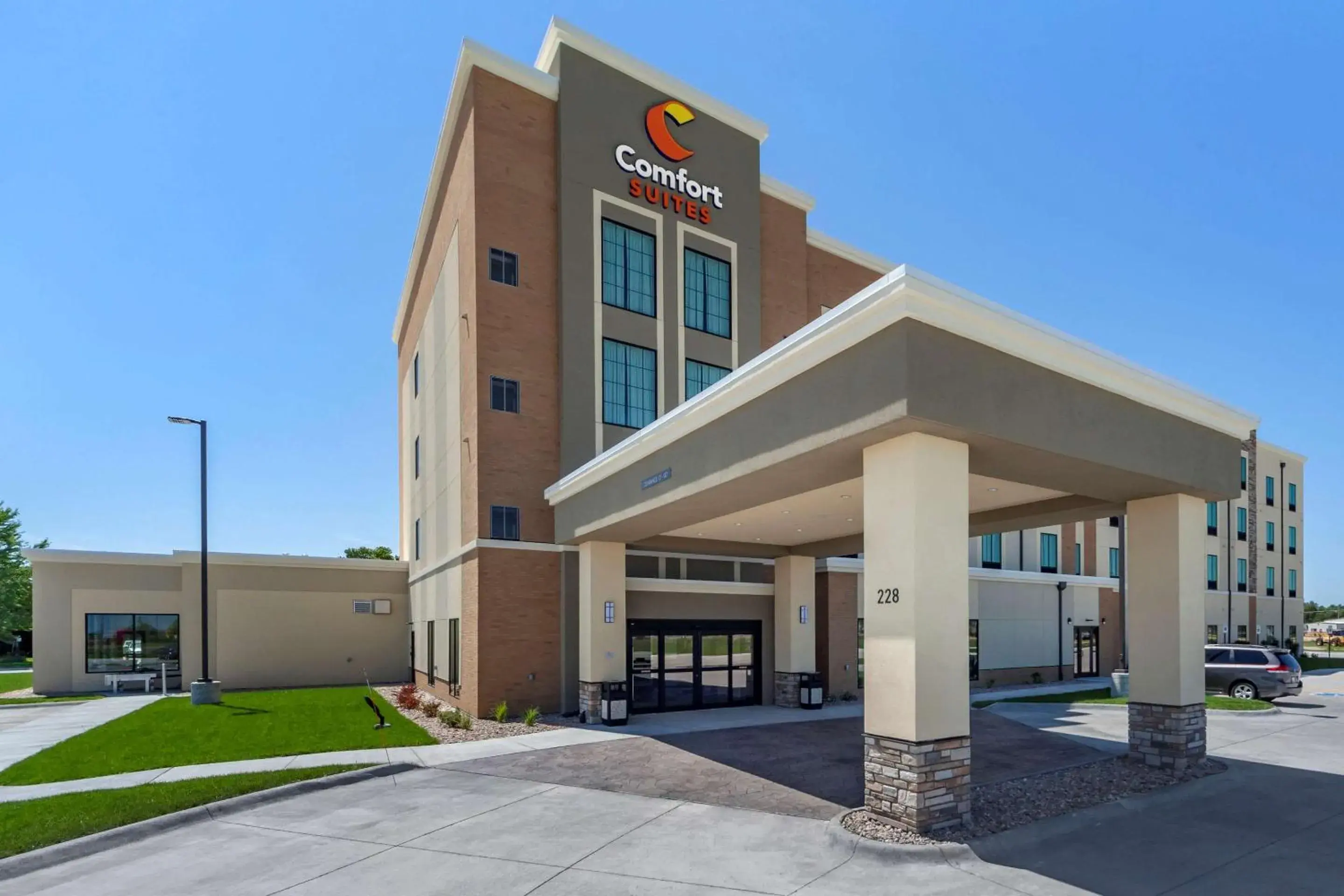 Property building in Comfort Suites Grand Island South Property building in Comfort Suites Grand Island South