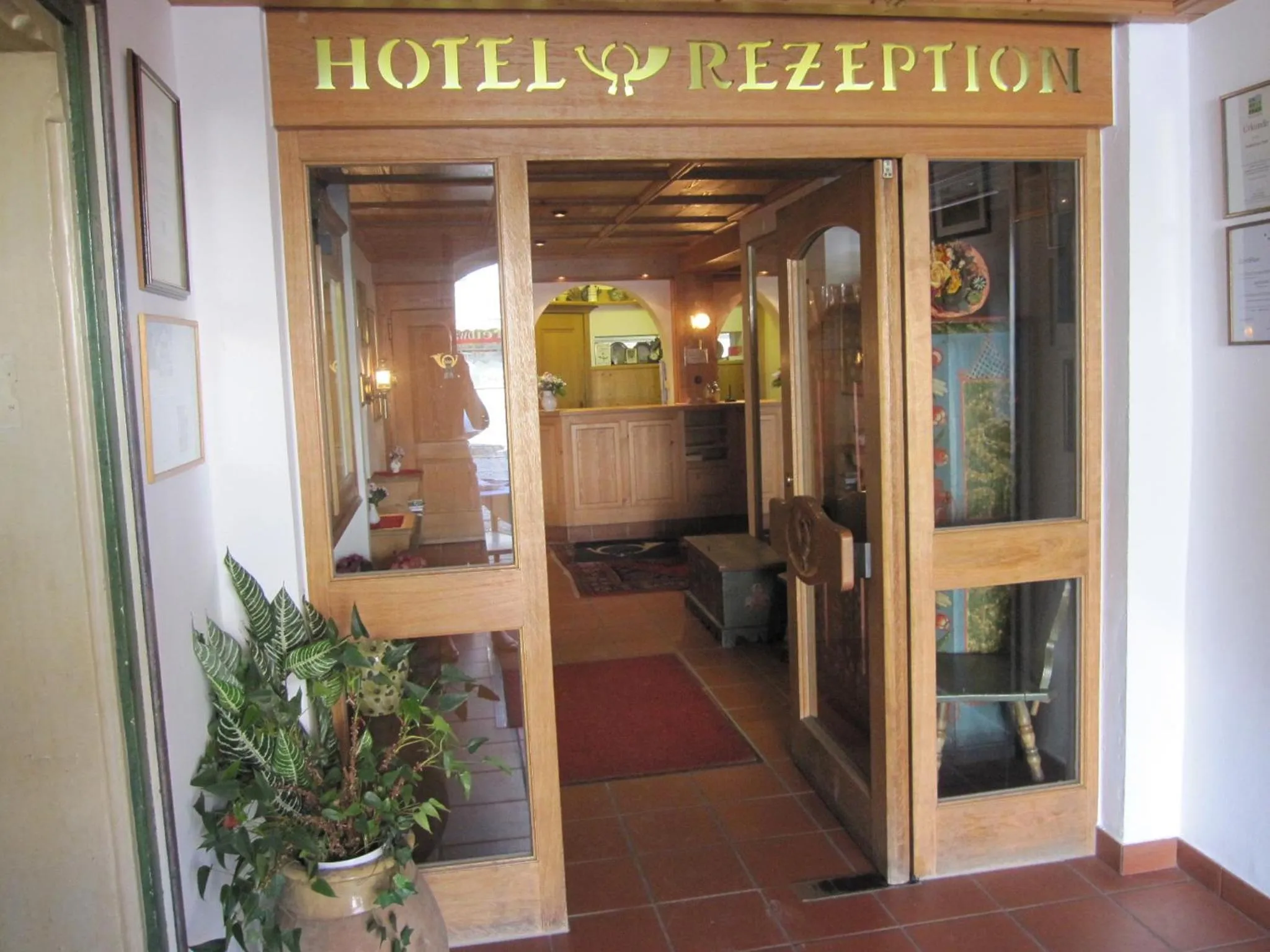 Facade/entrance in Hotel zur Post