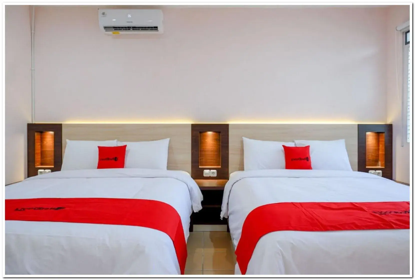 Bedroom, Bed in RedDoorz near Gejayan 3 Bedroom, Bed in RedDoorz near Gejayan 3